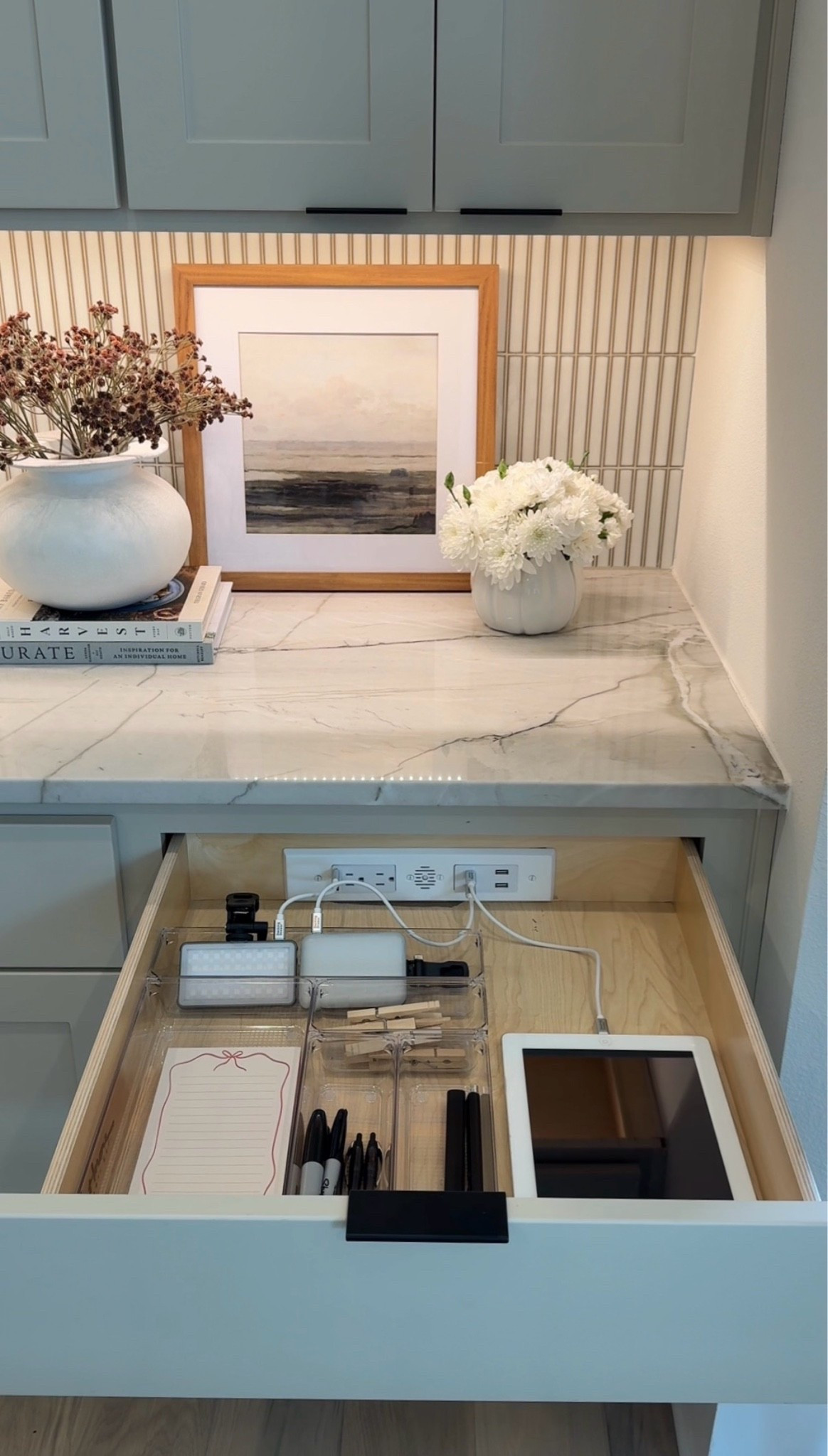 Make life easier and clear the countertop clutter 👏🏼