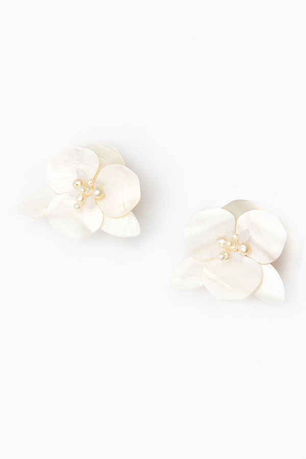 White Peony Earrings | Tuckernuck