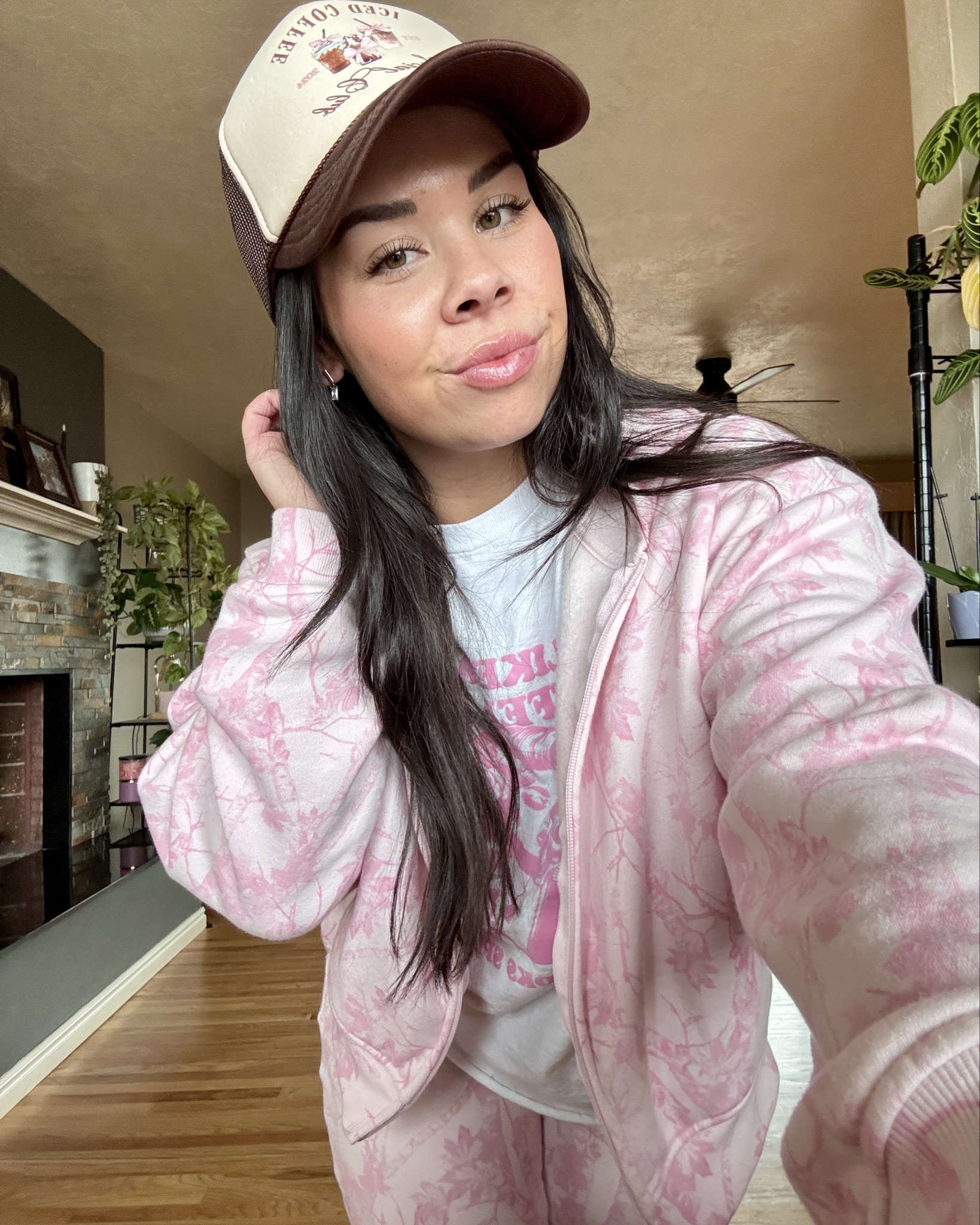 Pink camouflage cozy lounge wear from Walmart💗🪾 

#LTKPetite #LTKootd #LTKFindsUnder50