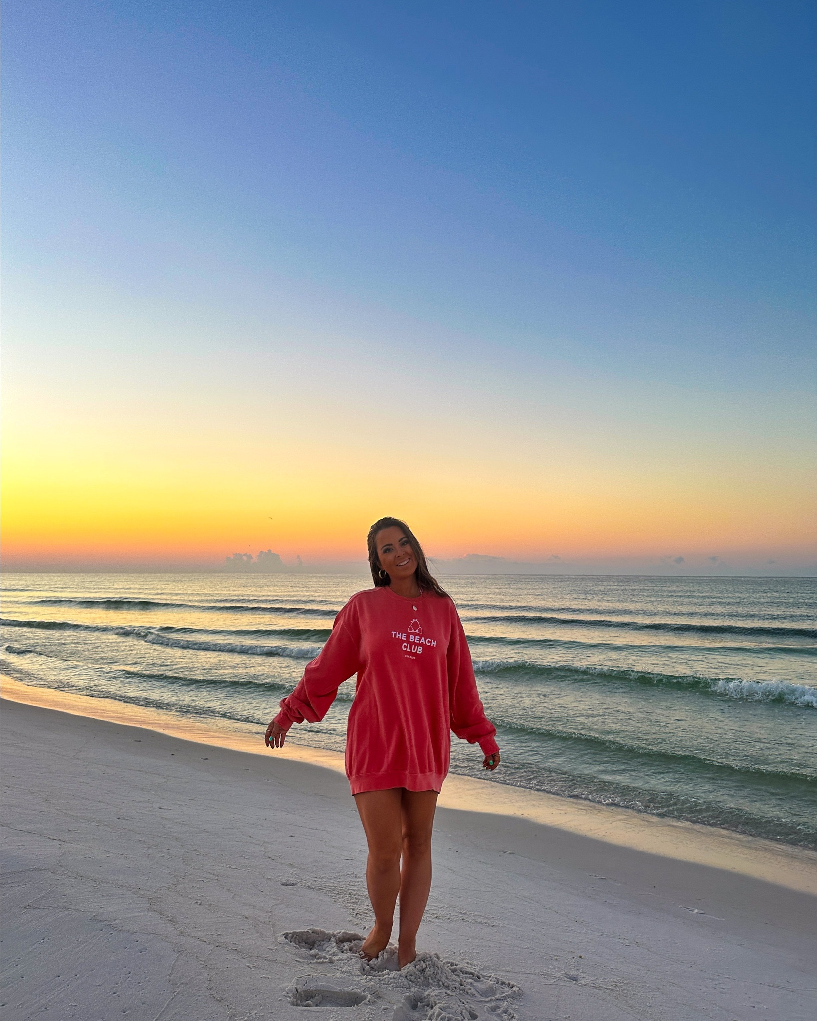 perf crewneck for sunrise at the beach 🌅🌊🍂🐚

#LTKStyleTip #LTKSeasonal #LTKFallSale