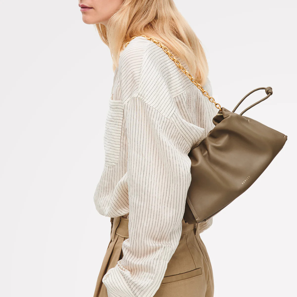 Acorn Medium Chain Clutch Bag | The Roxburgh SS26 | Radley London | Radley