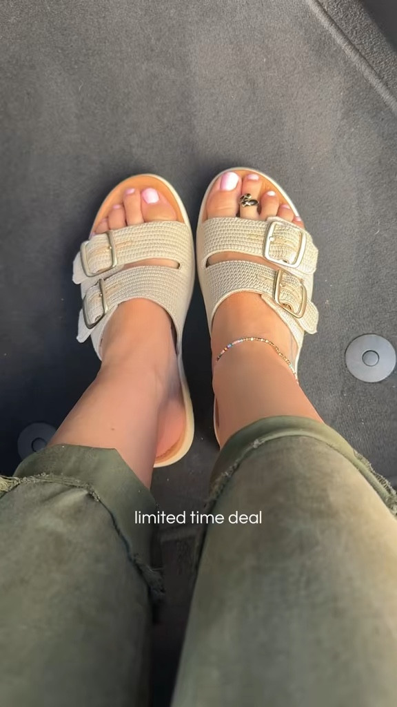 White Mountain FOM Recovery Adjustable Slide Sandals - Nanny



#LTKmomlife #LTKMothersDay #LTKSaleAlert
