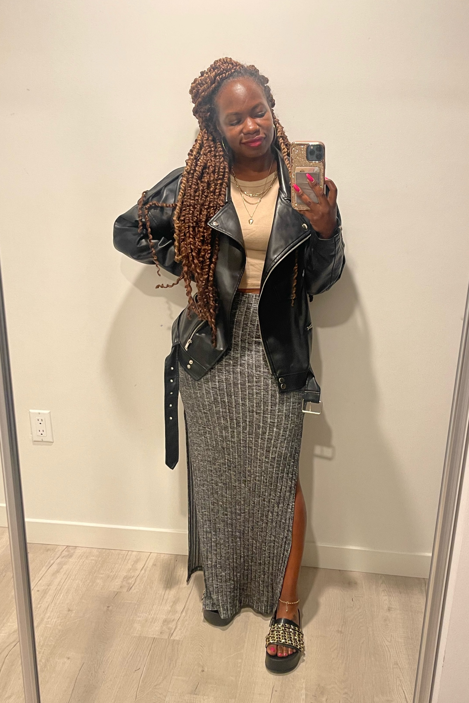 Gray Skies 🩶

#LTKunder50 #LTKcurves #LTKstyletip