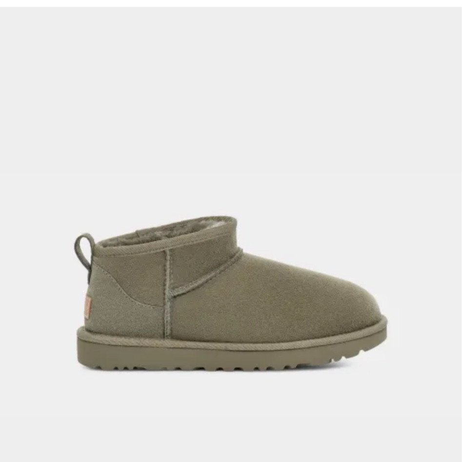 I’m obsessed with these the colour 😍😍 #ugg