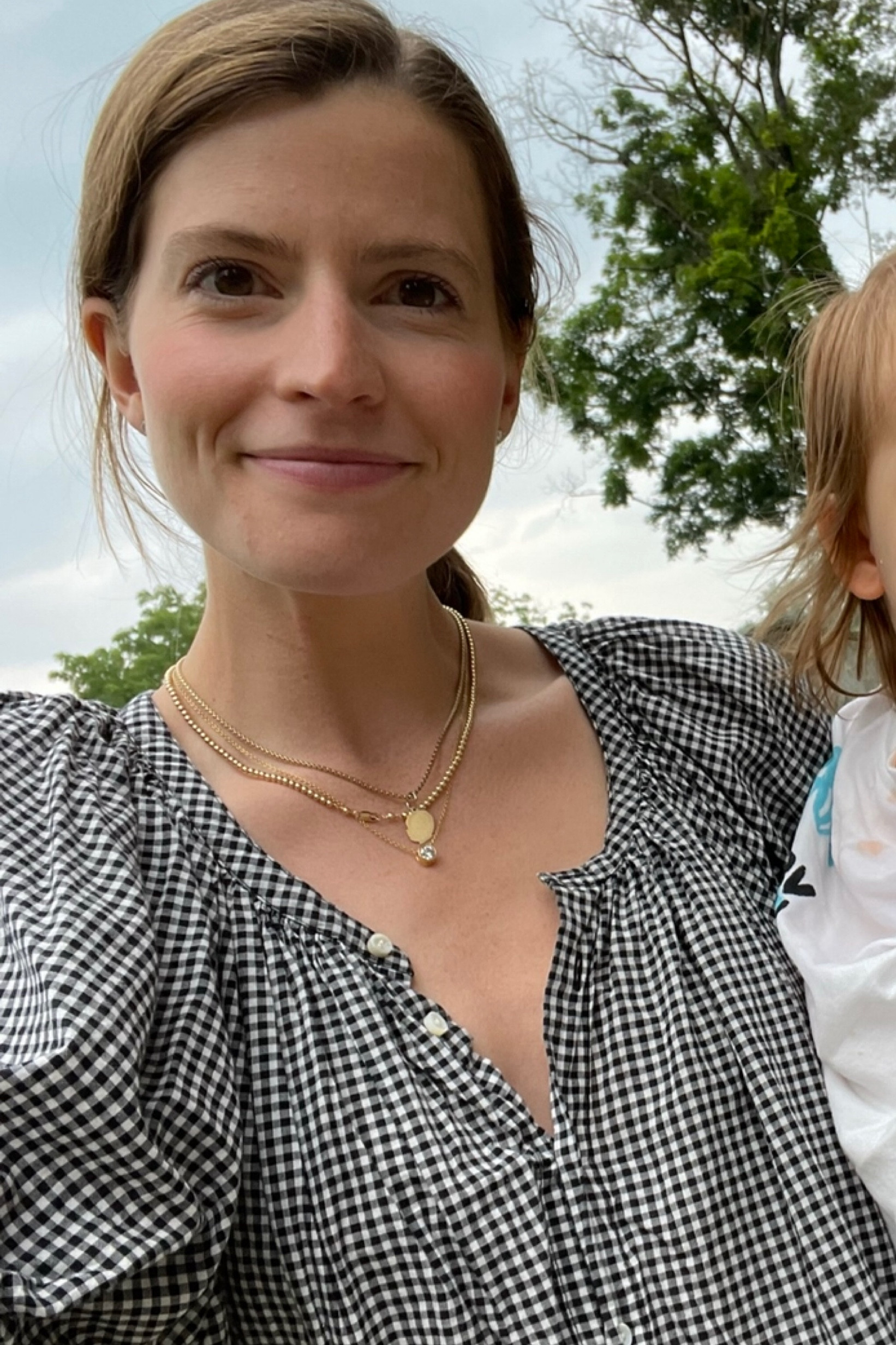 My favorite summer blouse! Wearing a small!