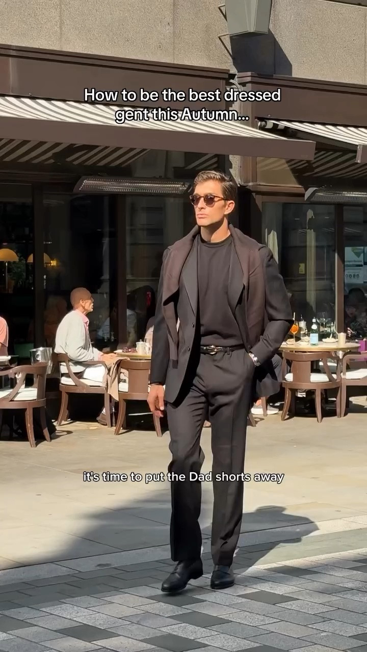 It’s really that simple…

To be the best dressed gent this autumn, @suitsupply don’t just offer well fitted suits, but a wide collection of pieces to make you feel and look your best, any time, any place… a/d 

#suitsupply #mensfashion #style #fashion