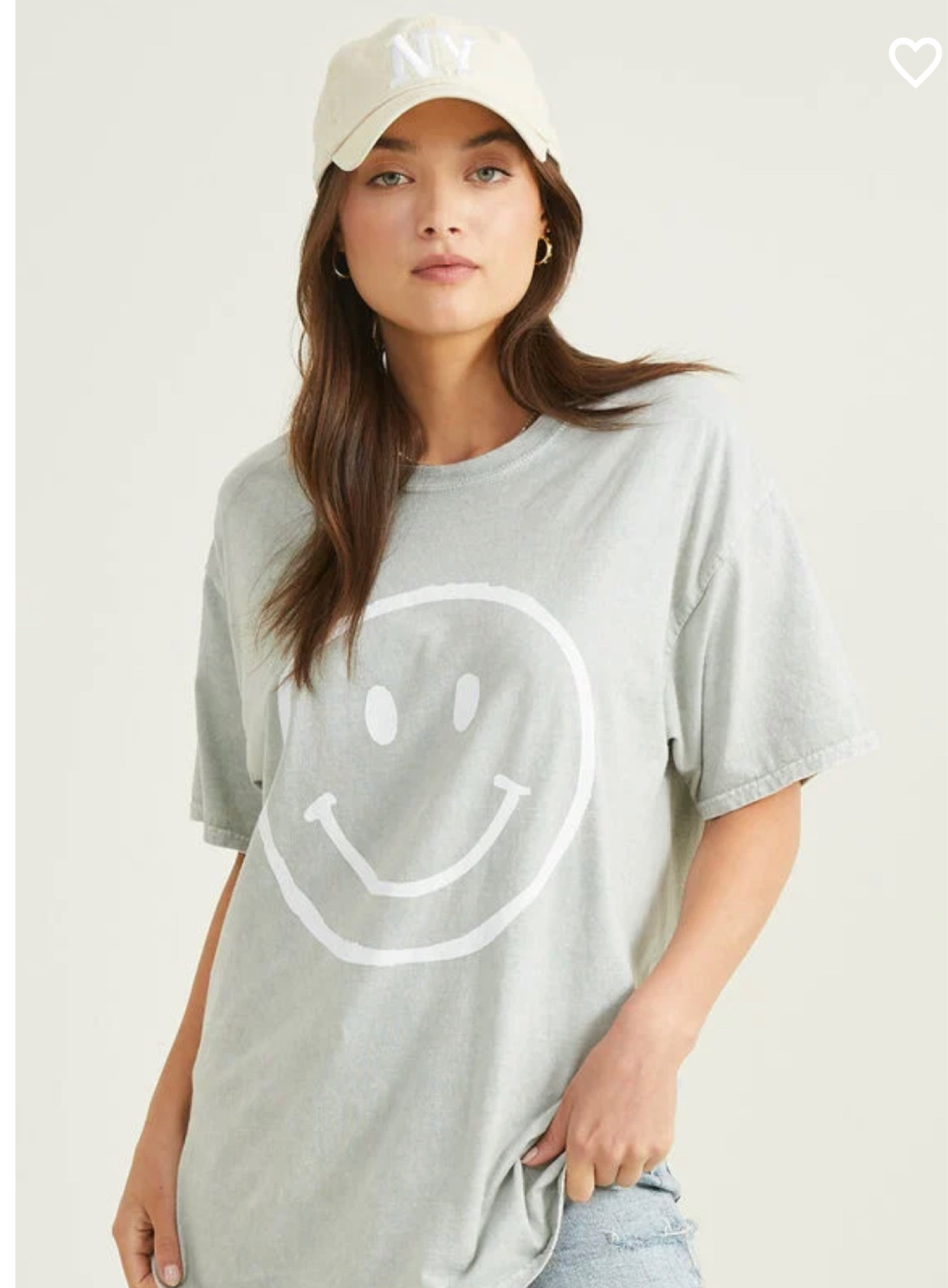 Smiley Tshirt Tee 
Oversized Tee 
Available in 4 colors 

Smiley Face | Smile | Boyfriend Tee | Smile Tshirt 

#LTKstyletip #LTKunder50 #LTKFind