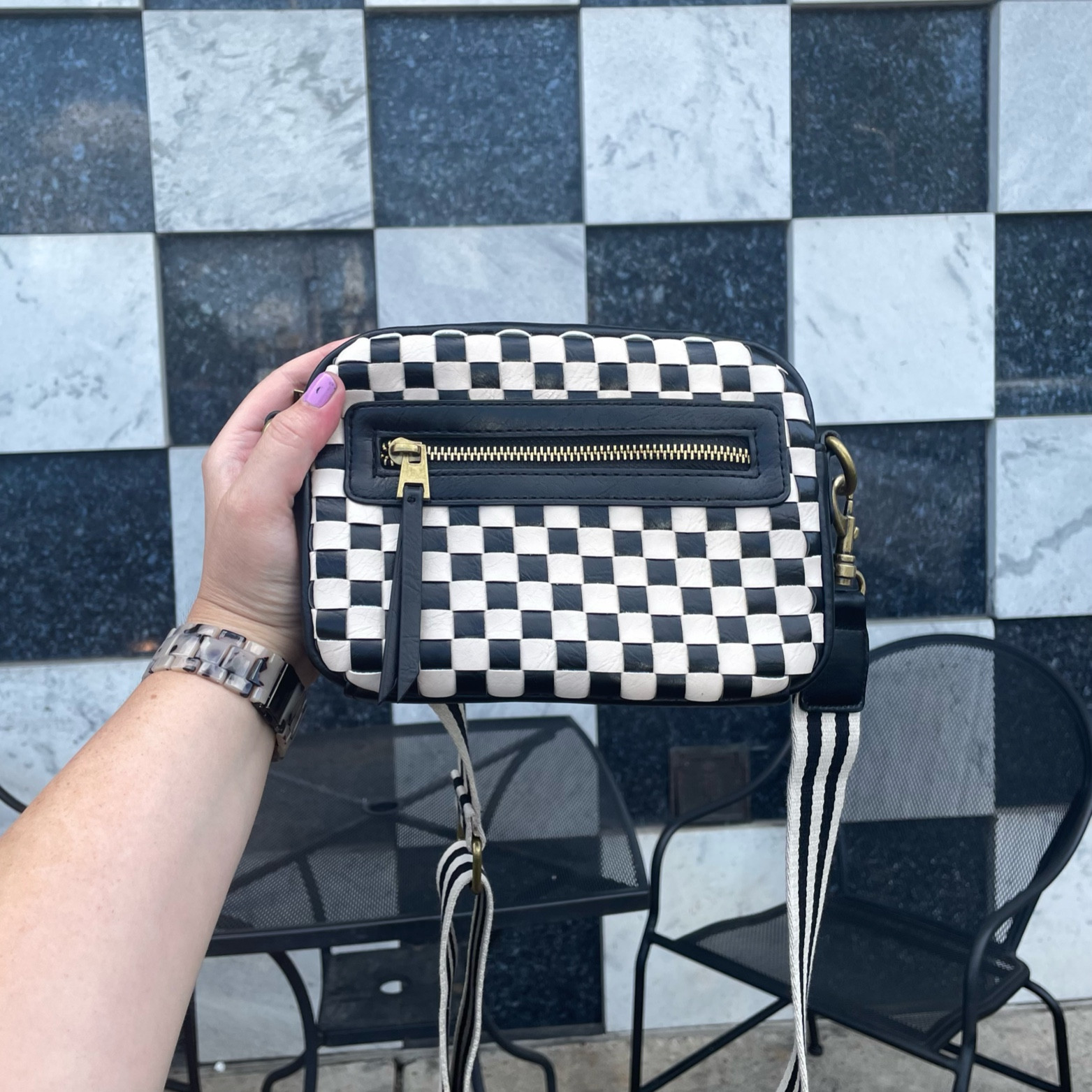 Best little bag! #clarev dupe follow for more affordable fashions on Insta @southeestbysoutheast

#LTKfindsunder50 #LTKitbag #LTKstyletip