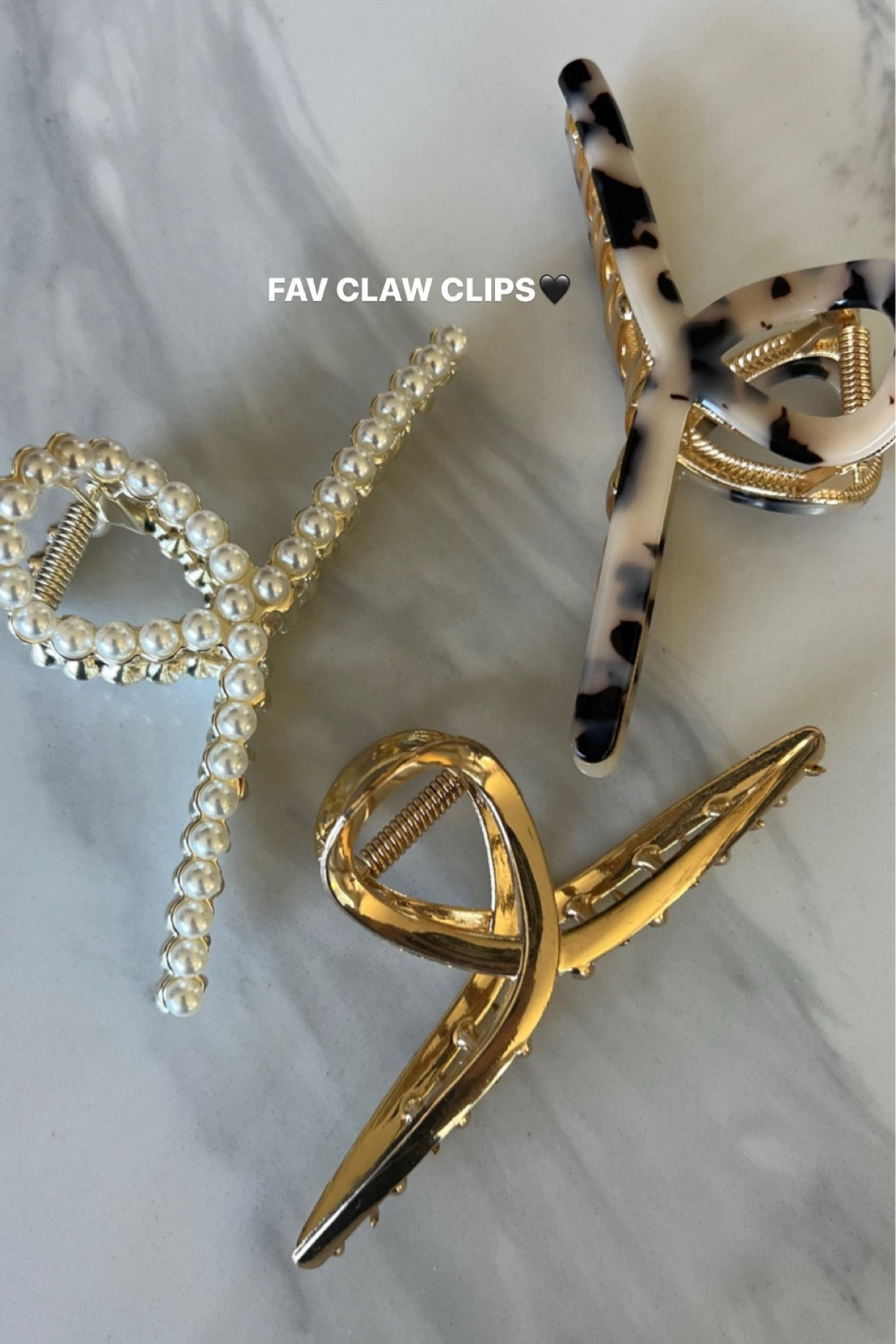 Fav claw clips hair from Amazon all under $10 

amazon finds, amazon accessories, hair clips, claw clips 

#LTKBeauty #LTKFindsUnder50 #LTKSaleAlert