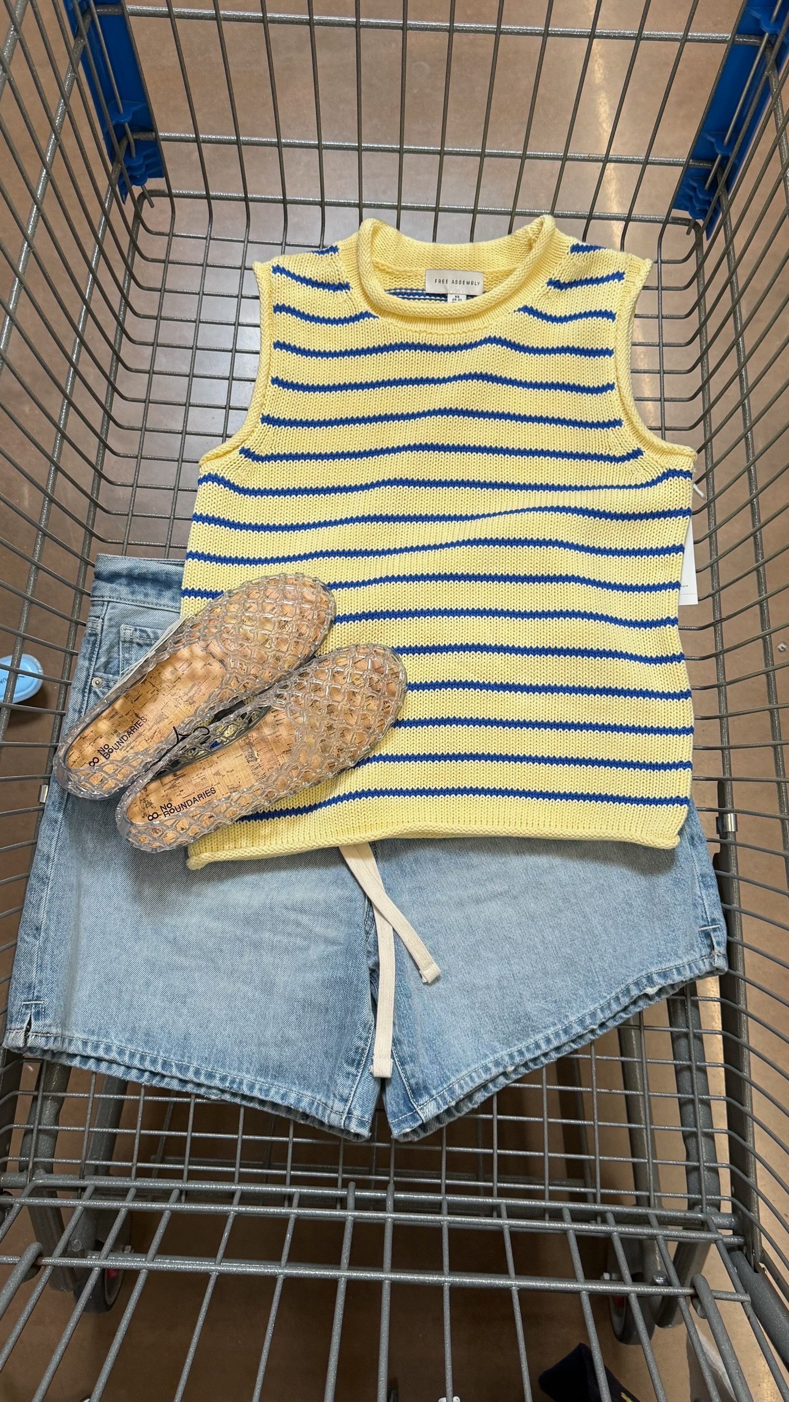 This look is giving total nostalgic summer vibes ✨ 

 #LTKgrwm #LTKootd #LTKSeasonal