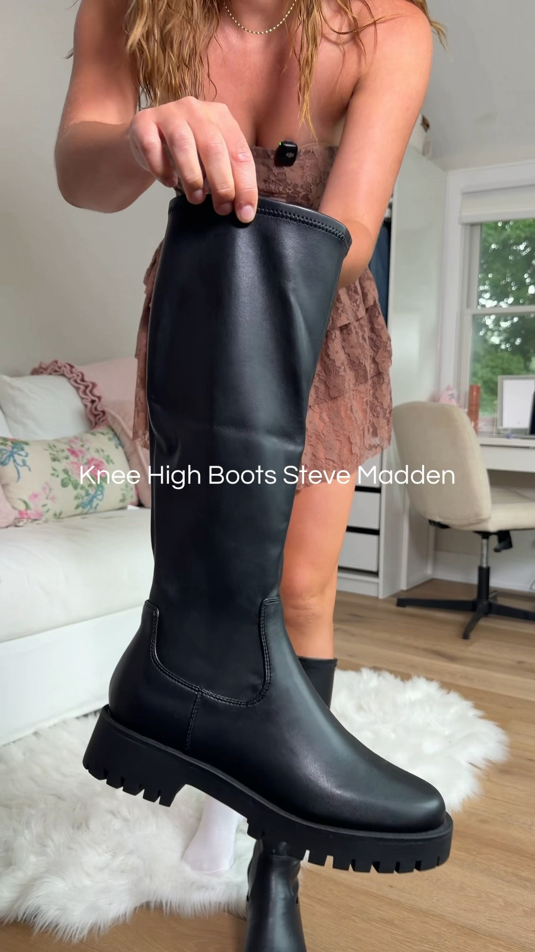 Girls, are you choosing knee-high boots or ankle boots for fall? 👀🖤

Finding women’s knee-high boots when you have long legs is weirdly difficult. Half the pairs that look knee-high on everyone else suddenly look like awkward mid-calf boots on us. These Steve Madden boots actually give that sleek knee-high look without the shaft being ridiculously tall, and the chunky sole makes them SO good with mini dresses, skirts, and fall outfits. 🍂✨

I especially love them for tall girls because they balance out long legs so well with shorter dresses and skirts. Such an easy women’s wardrobe staple that makes a simple outfit look instantly more put together.

Comment SHOP and I’ll send you where to get these boots in your DMs. 🫶

https://liketk.it/6m0Qq

Follow @kristinanicoletall for tall girl fashion, women’s outfit finds, and wardrobe fixes that actually work.

tallgirlstyle tallgirlfashion tallgirls tallwomen longlegs tallgirlapproved tallgirloutfits womensfashion womensstyle womensoutfits kneehighboots womensboots fallboots blackboots stevemadden chunkyboots fallfashion falloutfits tallgirlproblems tallgirlfinds wardrobefinds @amazon