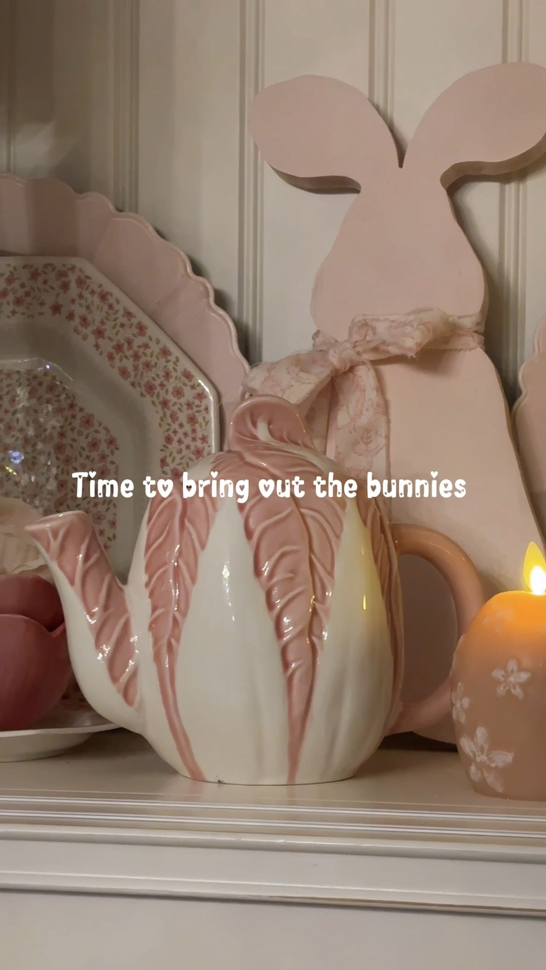 It’s bunny season! All the pretty spring flowers and cute bunnies are coming out! 
Shop the pink cabbage plates and tea pot. And the flameless bunny candles. Perfect gift for Easter 🐰🌷