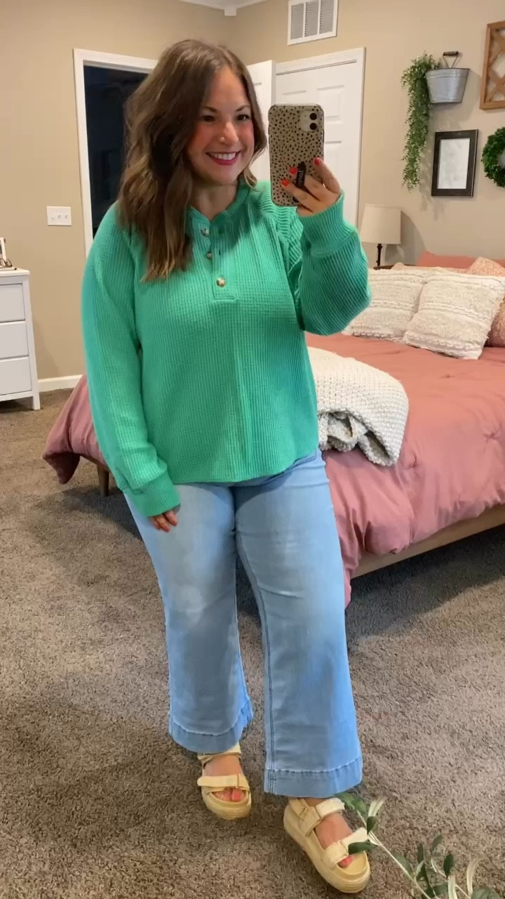 You can’t go wrong with a comfy Henley & jeans. Digging this Amazon + Old Navy fit.

sandals: fit a tad oversized // wearing a 5
jeans: fit true to size // wearing a large
henley: fits true to size // wearing a large

Amazon, Old Navy

#LTKStyleTip #LTKFindsUnder50 #LTKFindsUnder100