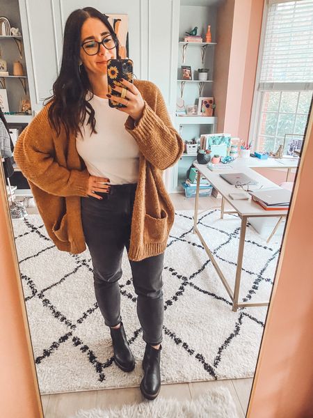 Fall cardigan outfit 