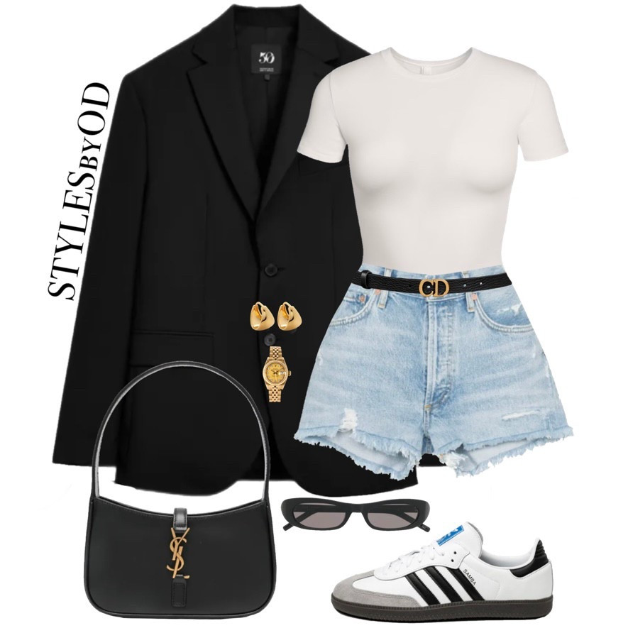 simple & stylish🐼🖤

#LTKSeasonal #LTKSaleAlert #LTKStyleTip