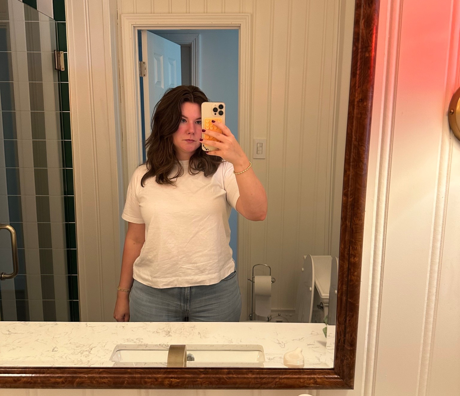 My favorite vintage tee that’s under $15

For reference: 5’5’, 185lbs, hourglass, and I’m wearing a medium!


#LTKStyleTip #LTKMidsize #LTKFindsUnder50