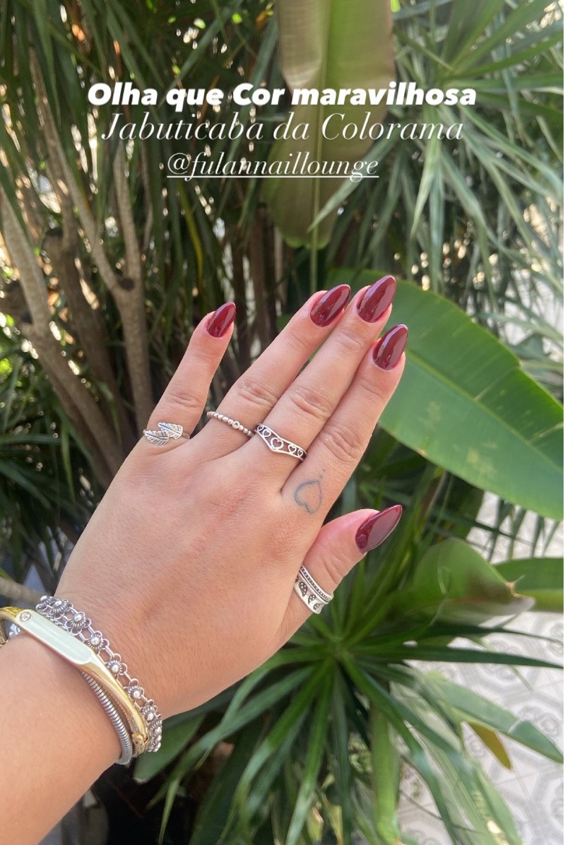 Jabuticaba da Colorama 💅

Enquanto eu estava pintando as unhas as clientes do espaço ficaram loucas pela por 😮‍💨🤌

Perfeito em todos os subtons de pele 



#LTKbrasil