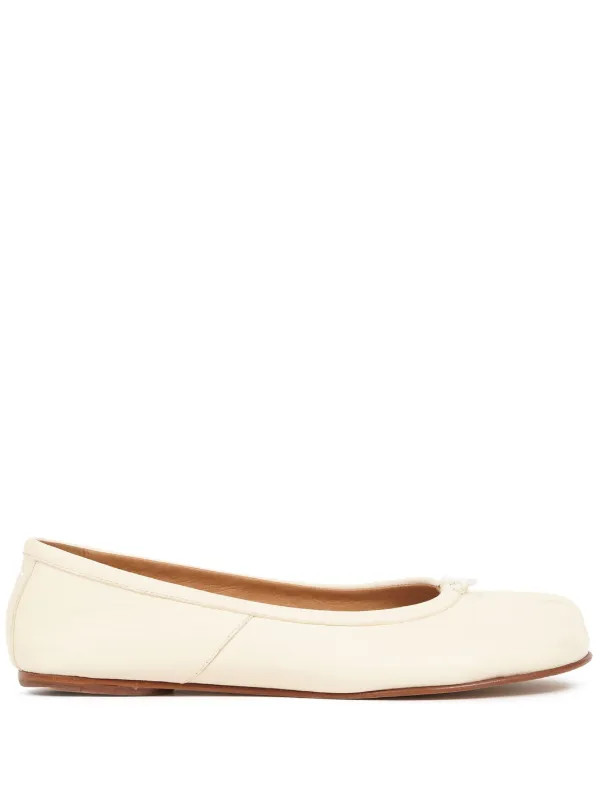 Maison Margiela Tabi Ballet Flats | White | FARFETCH AU | Farfetch Global