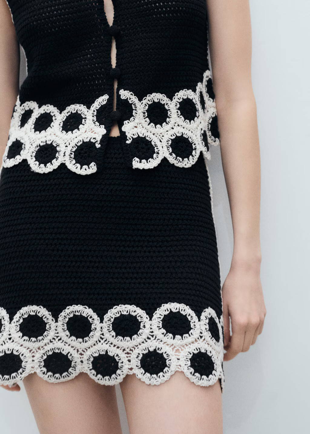 Circular-print crochet skirt - Women | MANGO USA | Mango (US/MX/AU)