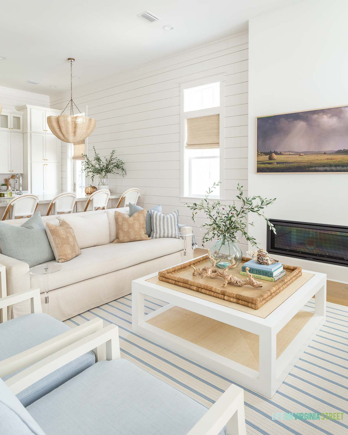 modern coastal living room decor  

 #LTKSeasonal #LTKHome