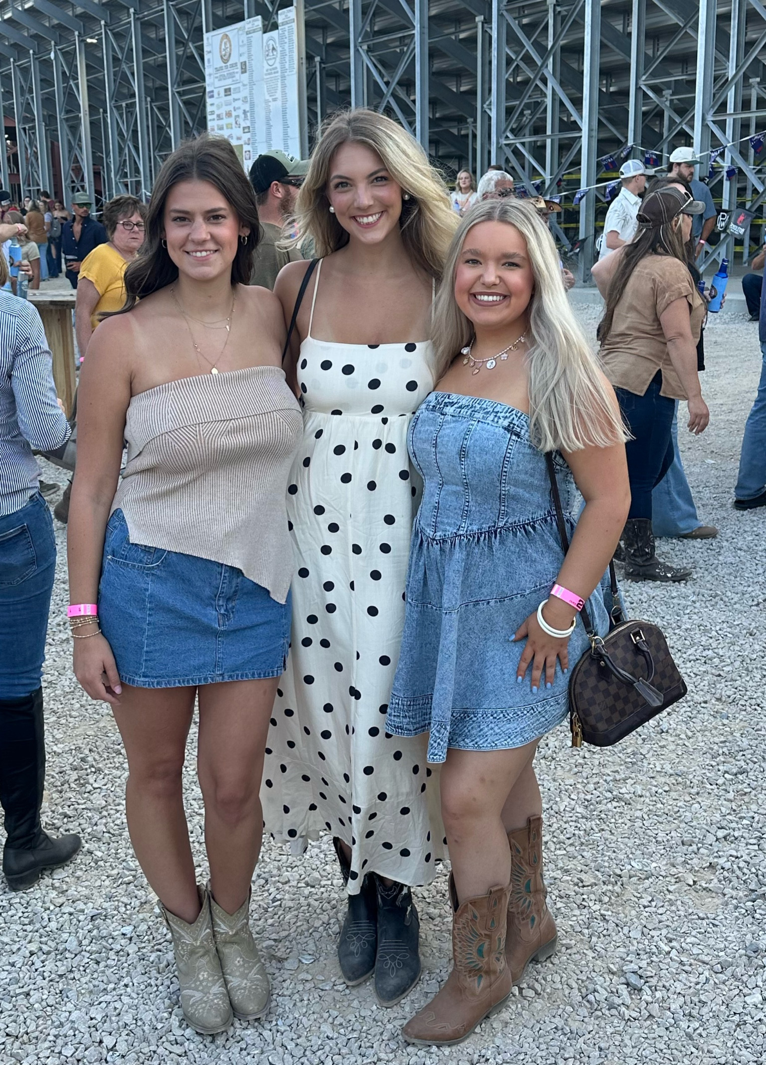 Rodeo! 🤠


#LTKSeasonal #LTKFindsUnder100 #LTKStyleTip