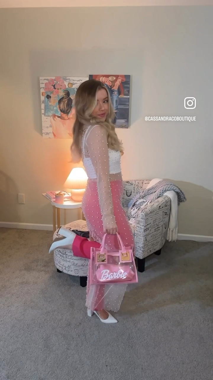 Styling these pants from Cassandra Co. three different ways!🩷🩷🩷
Girls Night Out
New Year’s Eve
Office Outfit 

#LTKstyletip #LTKfindsunder50 #LTKworkwear