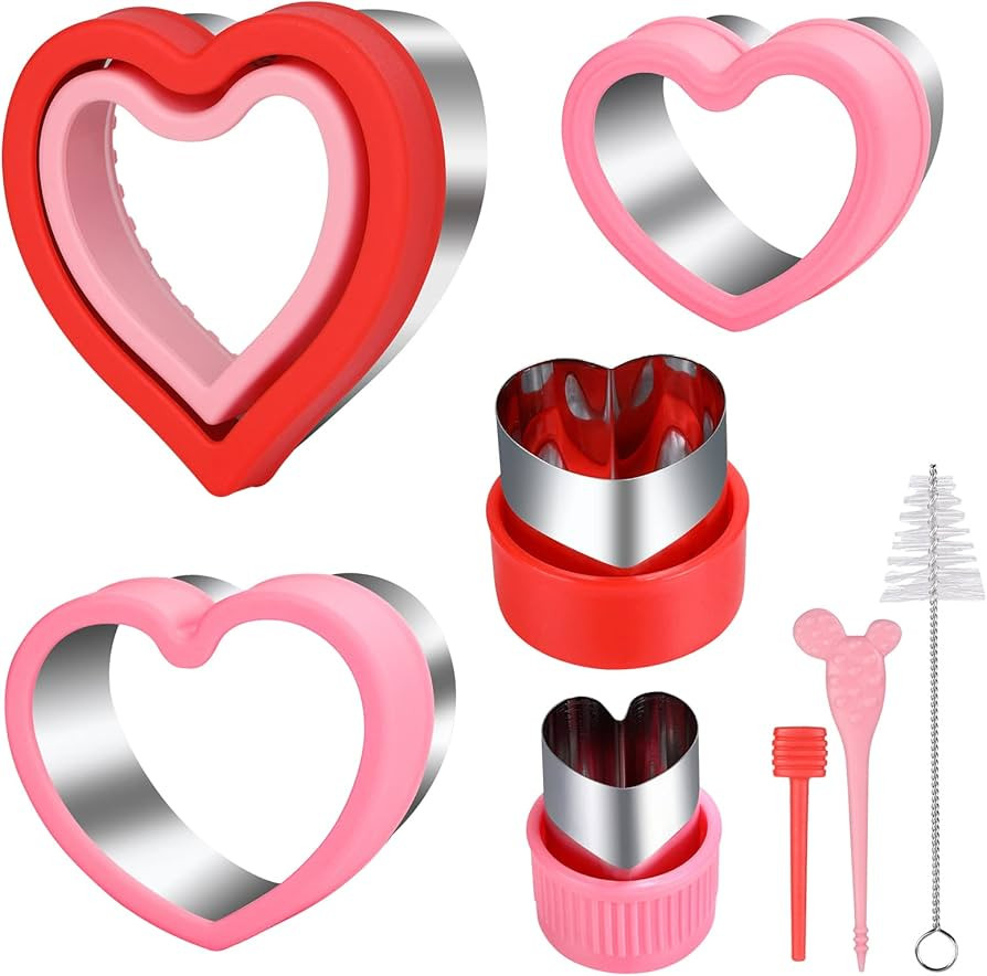 Valentine's Day Cookie Cutter Mold Set,5 Different Size Heart-shaped Sandwich Cutter and Sealer, ... | Amazon (US)