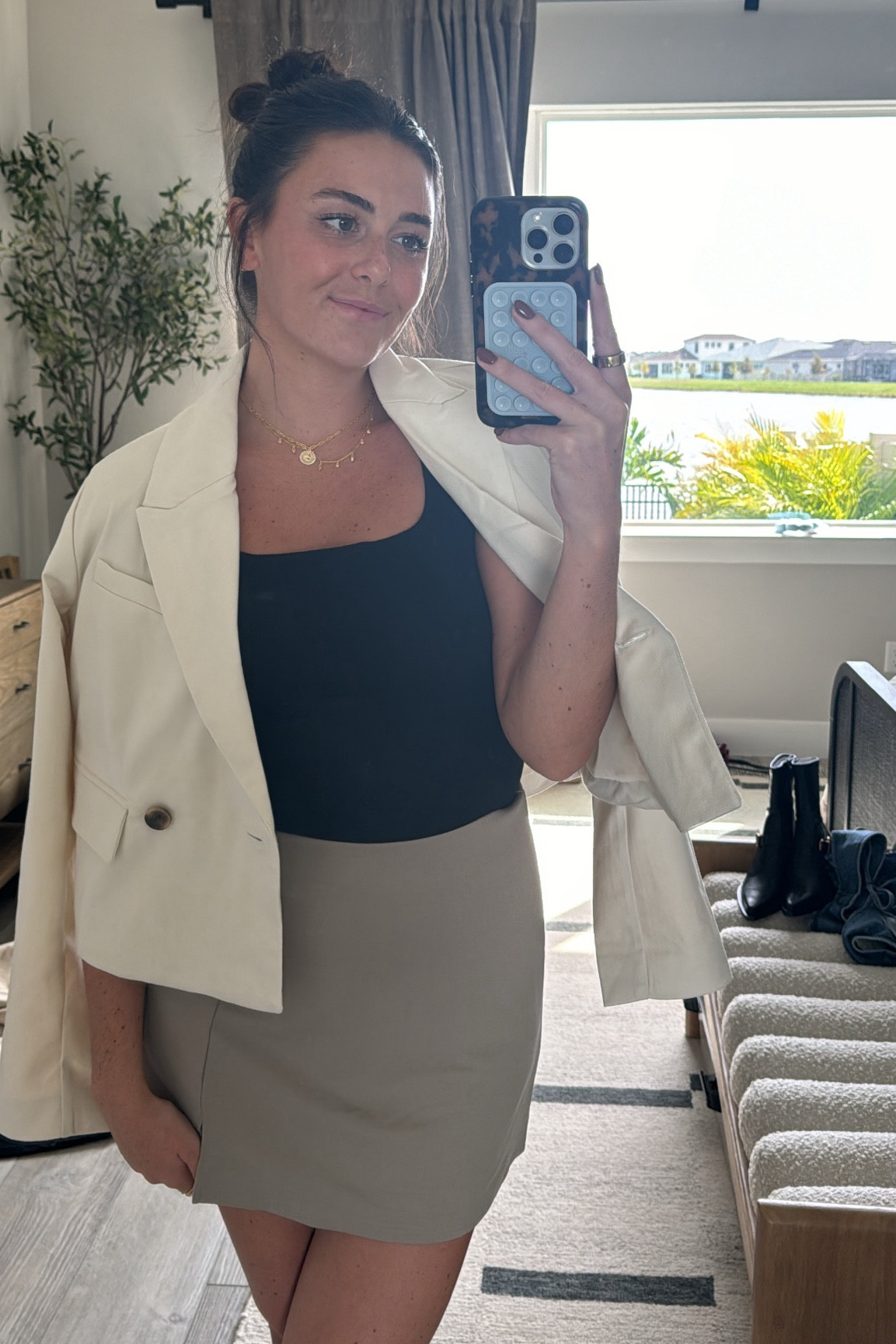 fall fashion >>>> got the perfect neutrals & layering pieces from ☕️🍂 @American Eagle #AEJeans #AEPartner 