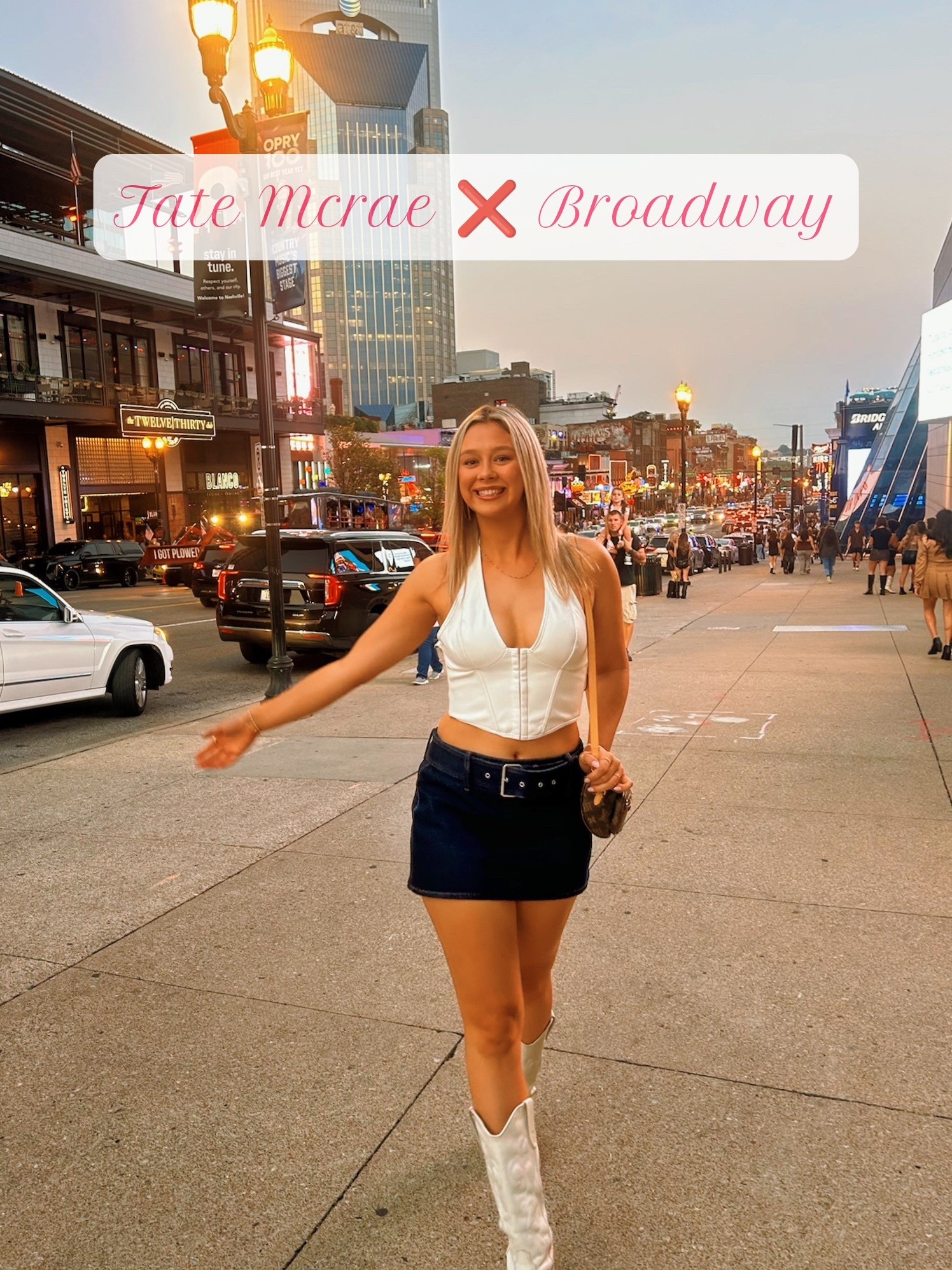 #tatemcrae on #broadway in #nashville was nothing like I’ve ever seen😍😍

#LTKFindsUnder100 #LTKParties #LTKTravel