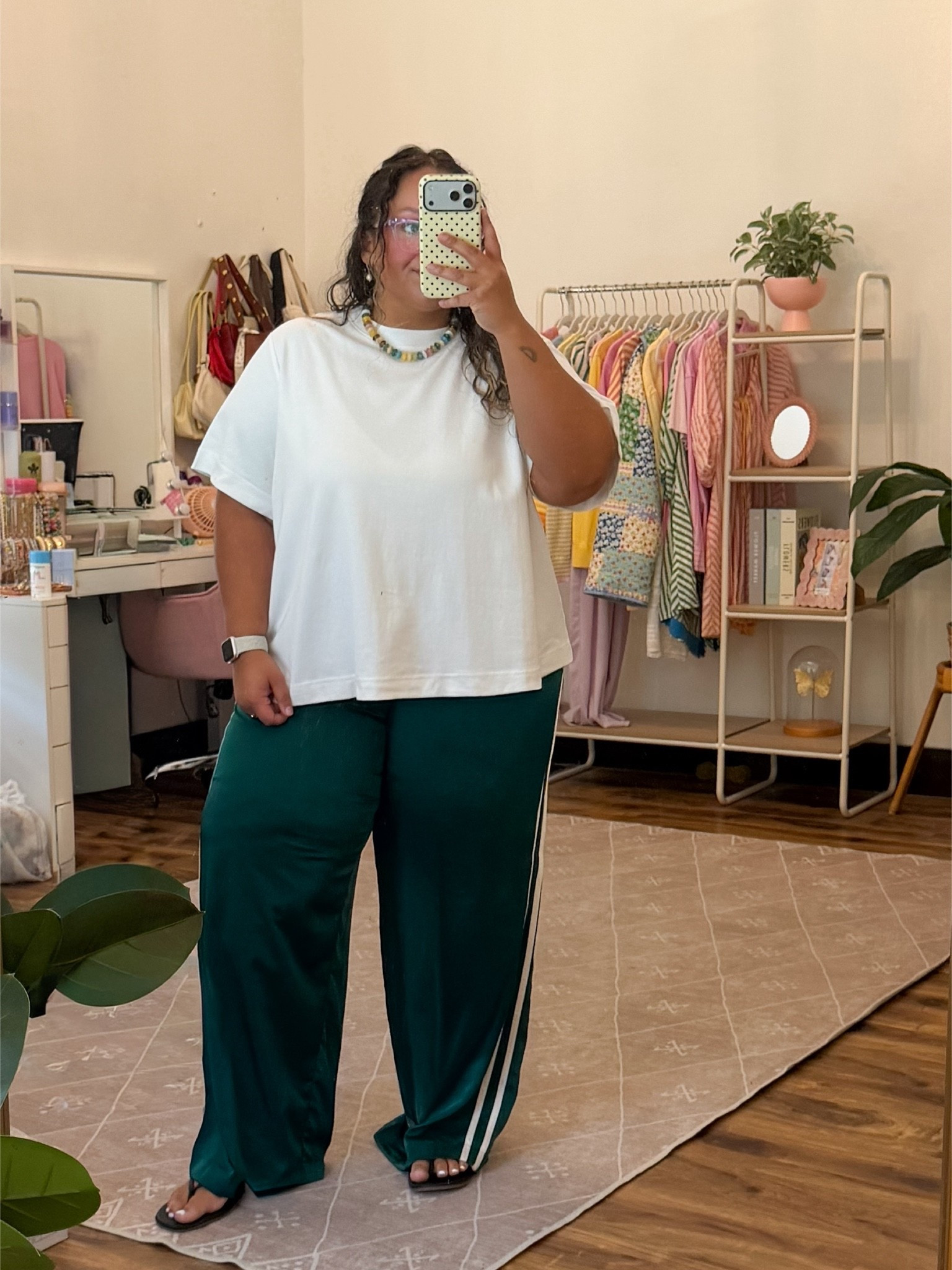 Old navy viral satin track pants

#LTKSaleAlert #LTKPlusSize #LTKPetite