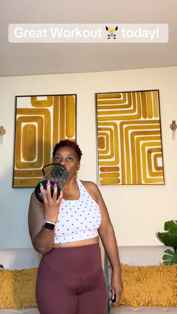 This morning, I got an amazing workout in right from the comfort of my home and laptop! 💻❄️ Thanks to @clubswearofficial, I stayed warm inside while still crushing my fitness goals. No equipment needed, just motivation! 

Check them out today: https://digital.club-sweat.com
#ClubSweatDigital #HomeWorkouts #NoExcuses

#LTKFitness