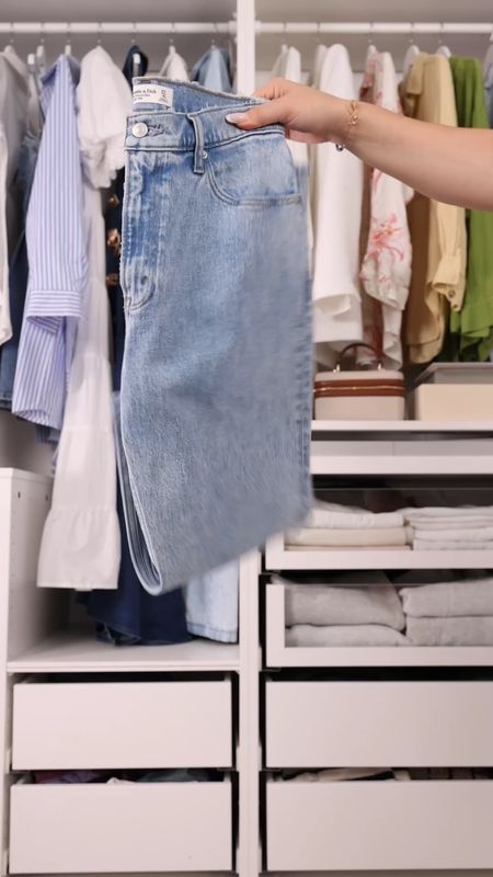 Must have Abercrombie Jeans 💙
Wearing size 27 short

#LTKVideo #LTKFindsUnder100 #LTKU