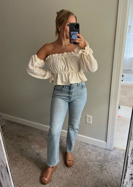 The perfect concert outfit, date night outfit or honestly an outfit for any occasion😍🔥
White top
Off the shoulder top 
Fall top 
Going out top 
Date night
Fall2023 
Fall transition outfit 
Casual outfit 
Gold jewelry 
Amazon finds 
Amazon Sandals 
Amazon jewelry 
Gold jewelry 
Blouse 

Follow my shop @kallie_carson on the @shop.LTK app to shop this post and get my exclusive app-only content!

#liketkit 
@shop.ltk
https://liketk.it/4h0FQ

Follow my shop @kallie_carson on the @shop.LTK app to shop this post and get my exclusive app-only content!

#liketkit 
@shop.ltk
https://liketk.it/4h0G8

Follow my shop @kallie_carson on the @shop.LTK app to shop this post and get my exclusive app-only content!

#liketkit 
@shop.ltk
https://liketk.it/4h0Gt