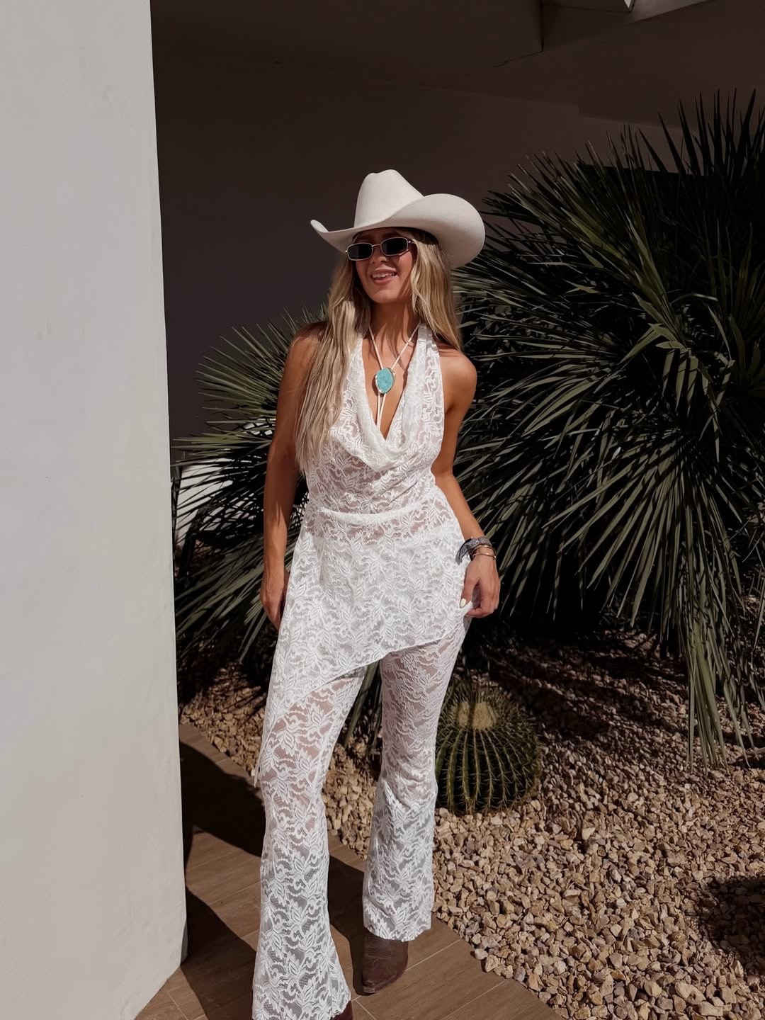 it’s okay we have lainey wilson at home 🤍🤠

#LTKootd #LTKFestival