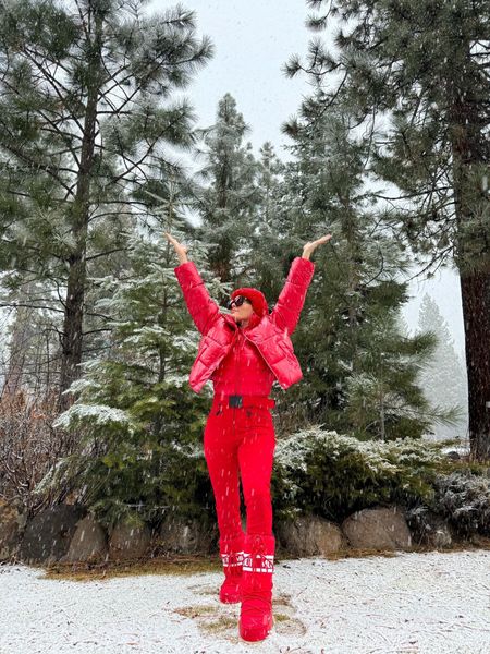 All red outfit for a weekend in the snow! Mostly everything from Revolve :) 

#LTKstyletip #LTKtravel #LTKSeasonal