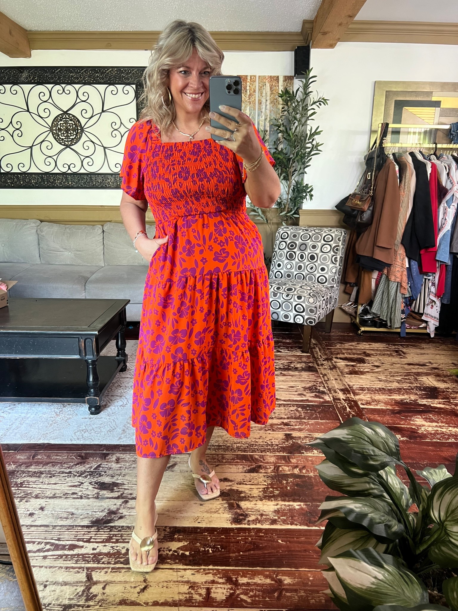 Summer dress with sleeves size large , midi dress 

#LTKSummerEdit #LTKFindsUnder50 #LTKStyleTip