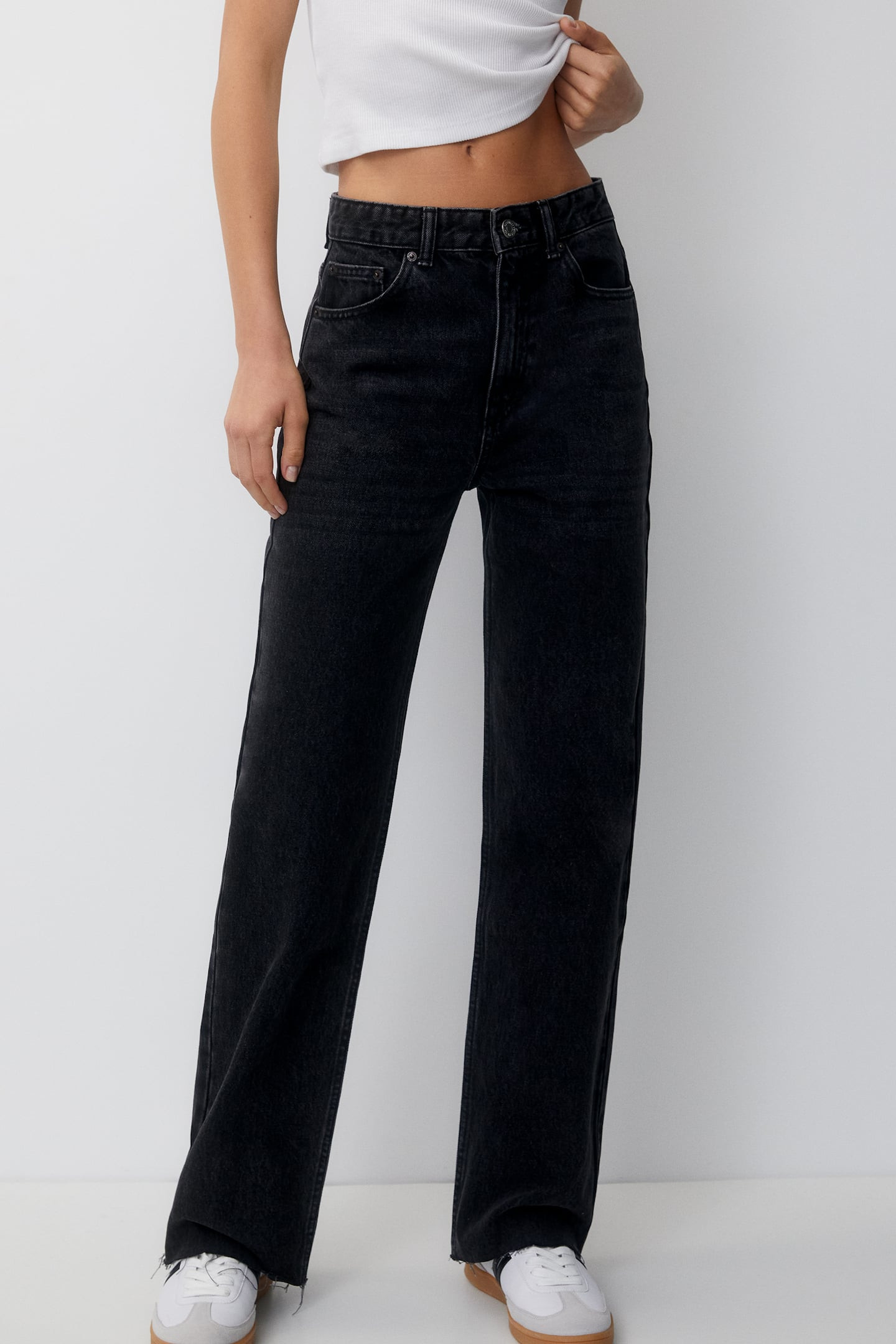 Straight-leg high-waist jeans | PULL and BEAR UK