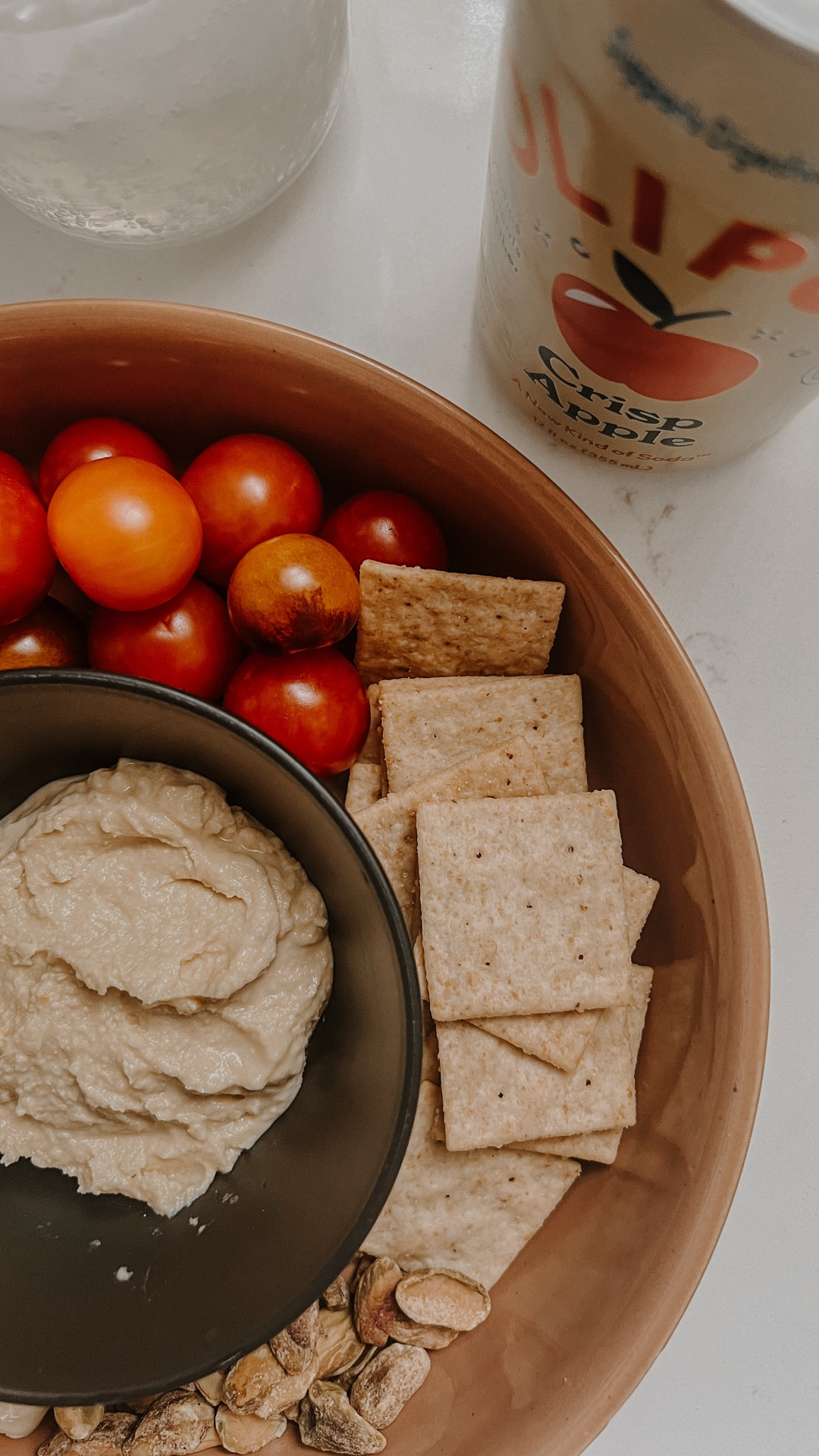 When you’re not in the mood to eat your kid’s PB&J crust…

I love making snack these little snack plates for lunch. They are  quick and tasty way to pack in a lot of nutrients with little prep! I always pair them with my favorite @drinkolipop for a gut healthy boost! The Crisp Apple literally tastes just like juice. 

#bestsoda #guttok #olipoparmy
