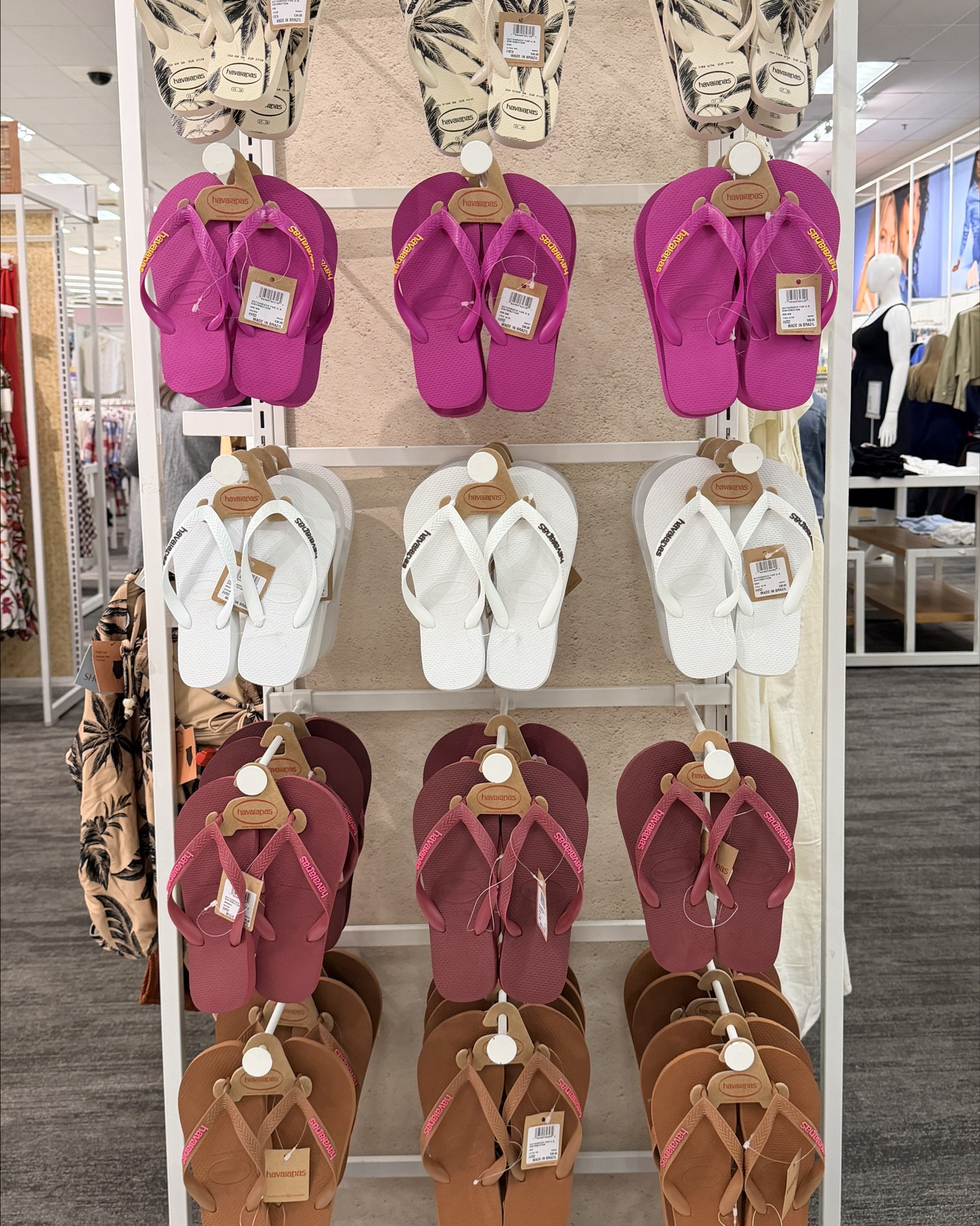havaianas drop at target! loving these color combos 👌 

#LTKSeasonal #LTKootd #LTKFestival