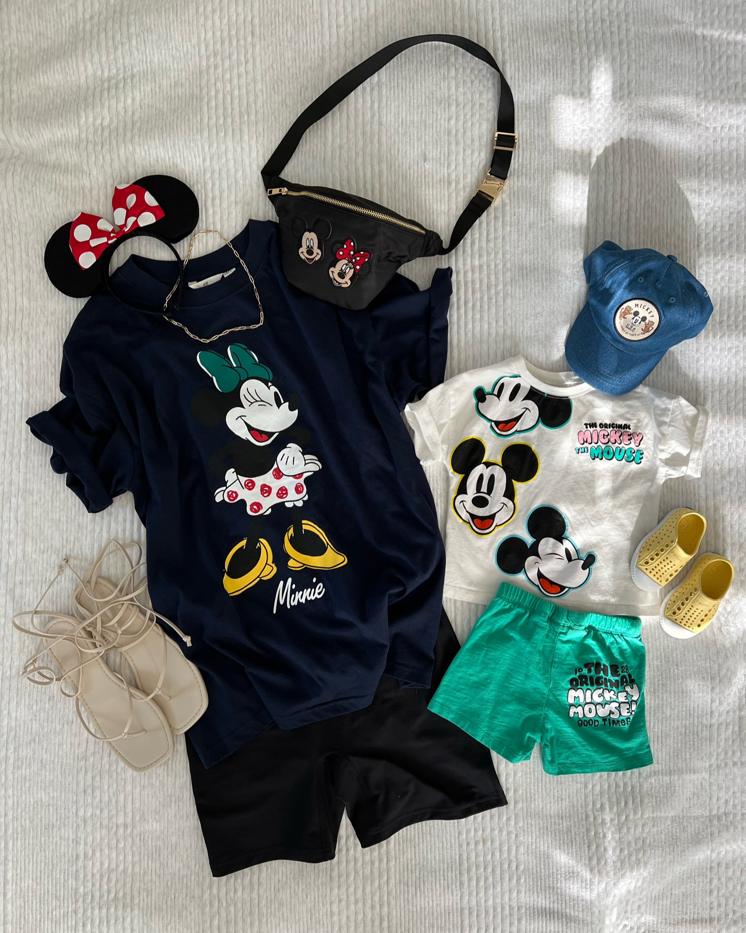 Minnie tee back in stock! Fully stocked, too! Love this one 💛💛

Mickey Mouse, Disney style, Minnie tee, H&M 

#LTKunder50