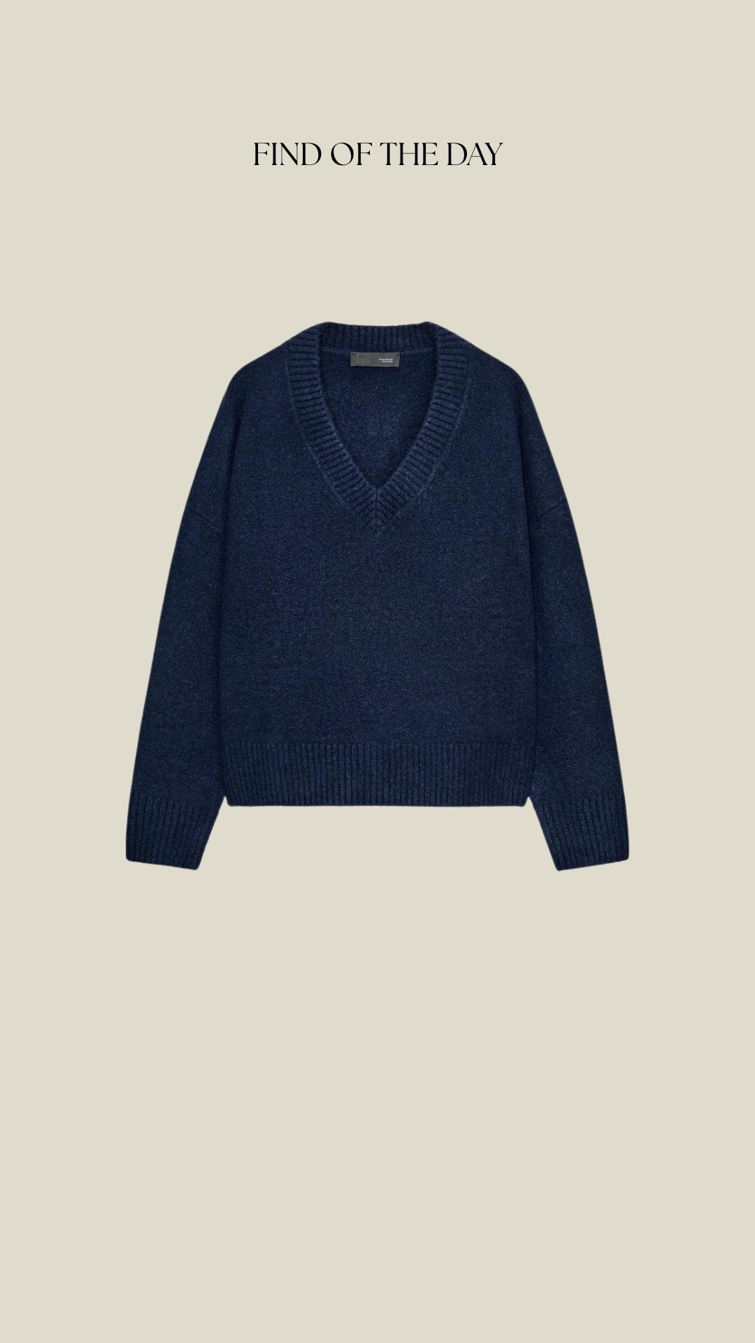 Zara navy ve neck knit jumper - you know how obsessed I already am with the other colour way of this! 

I wear medium 