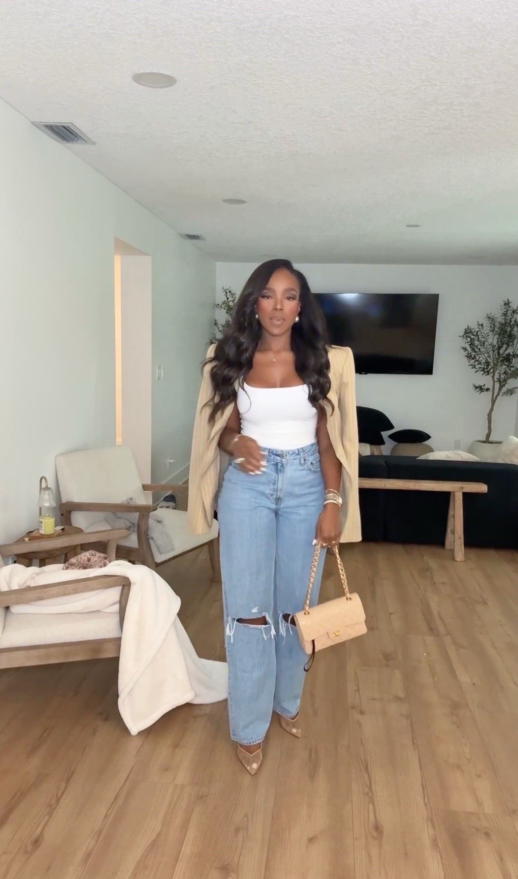 Scroll to shop!
A chic blazer and denim combo perfect for brunch or a casual date.

#LTKPetite #LTKgrwm #LTKootd