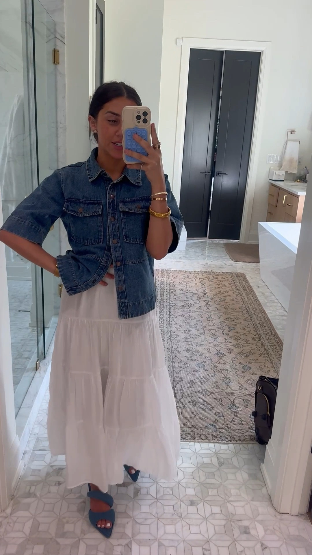 Top: small
Skirt: small

Switched from sandals to heels for a day to night look in this outfit