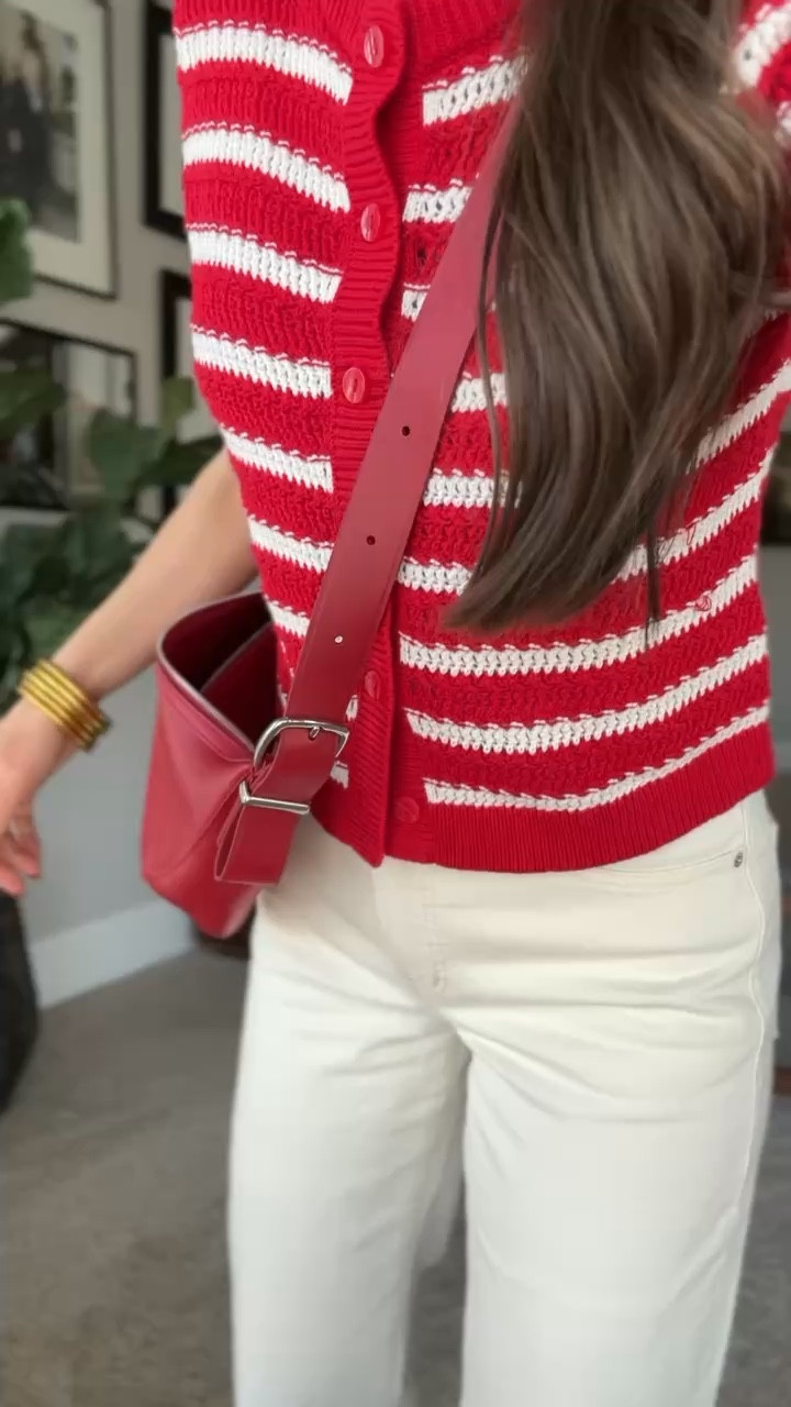 @abercrombie  
Wearing a small 