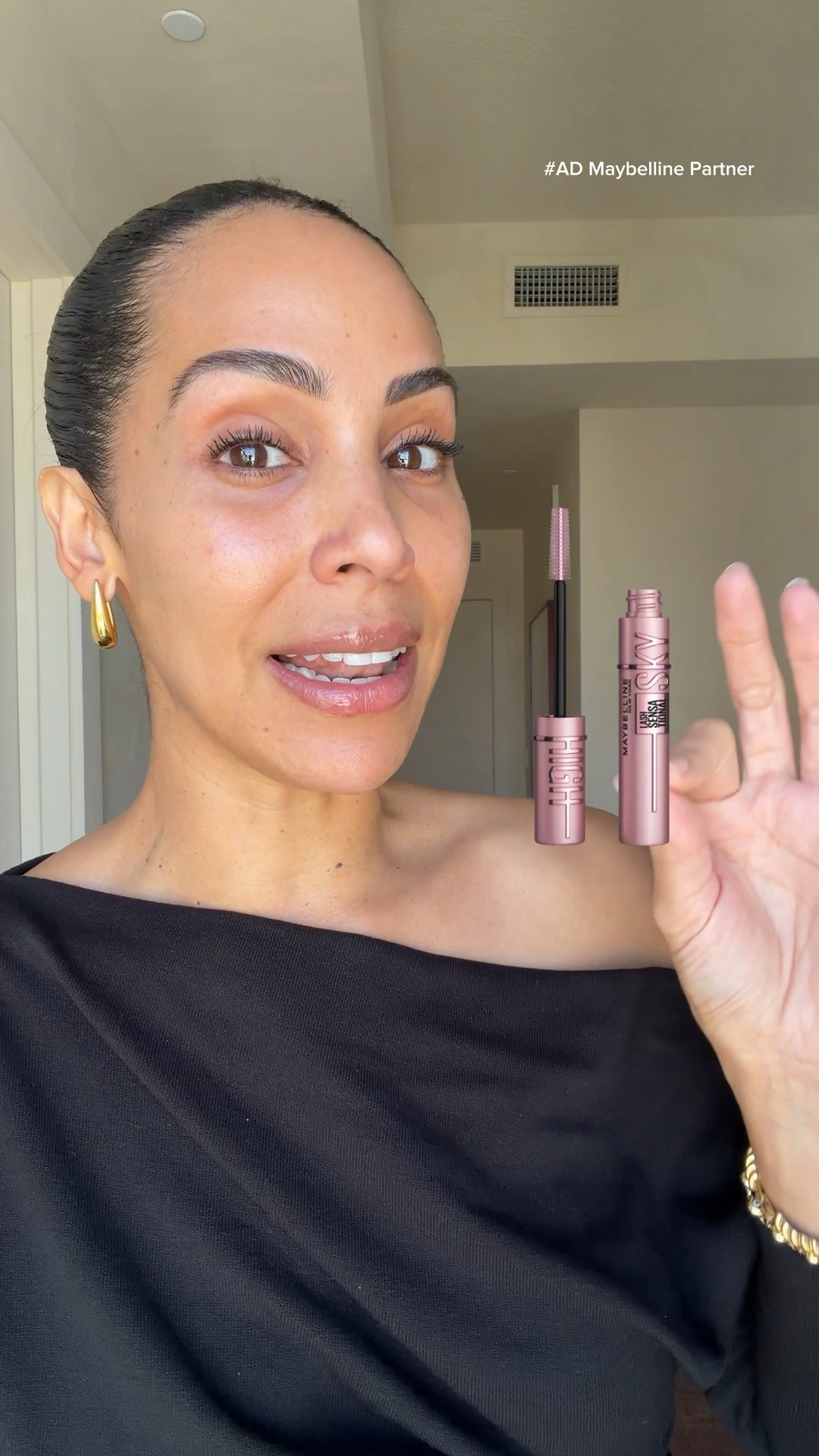 #ad #MaybellinePartner I love the look of bare skin with mascara on a hot summer day! This is the @maybelline Lash Sensational Sky High Mascara. It’s infused with bamboo extract for long, full lashes and it’s available at @target

Comment SHOP and I’ll send you the links 🔗

#targetpartner #target #liketkit @targetstyle @shop.ltk