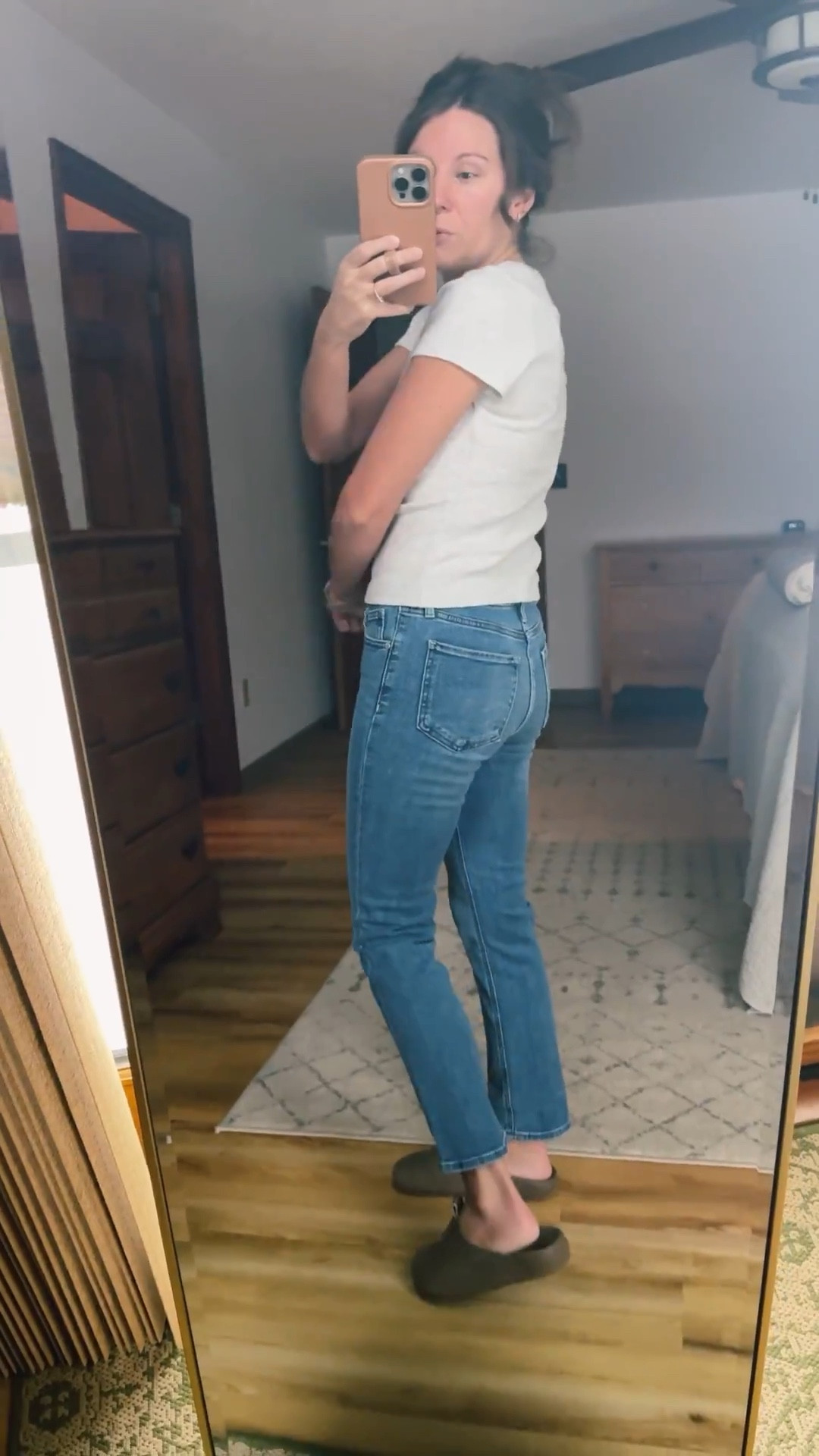 Wearing size 24 in these slim/straight jeans. I ordered 25 before and needed a smaller size because they stretch with wear. I’m wearing 26” inseam (I’m 5’1”) and they come in 4 different inseams.

Super comfy and cute!



#LTKgrwm #LTKFindsUnder50 #LTKPetite