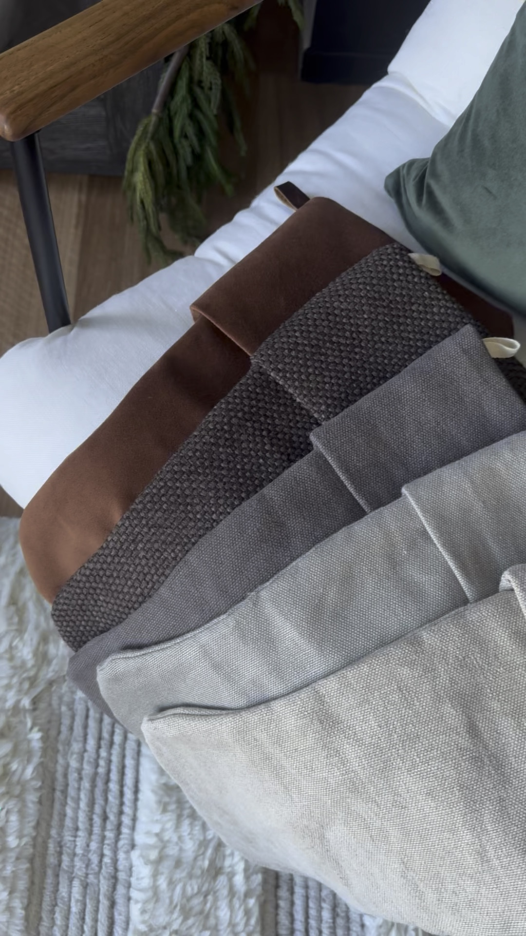 Gorgeous hand made stockings 🤍

Linen stocking, neutral Christmas decor, handmade, Christmas stockings

#LTKHoliday #LTKSeasonal #LTKStyleTip