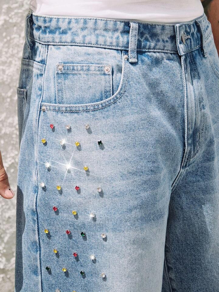 ROMWE MEN Street Life Men's Colorful Rhinestone Decor Loose Fit Denim Shorts Jorts | SHEIN
