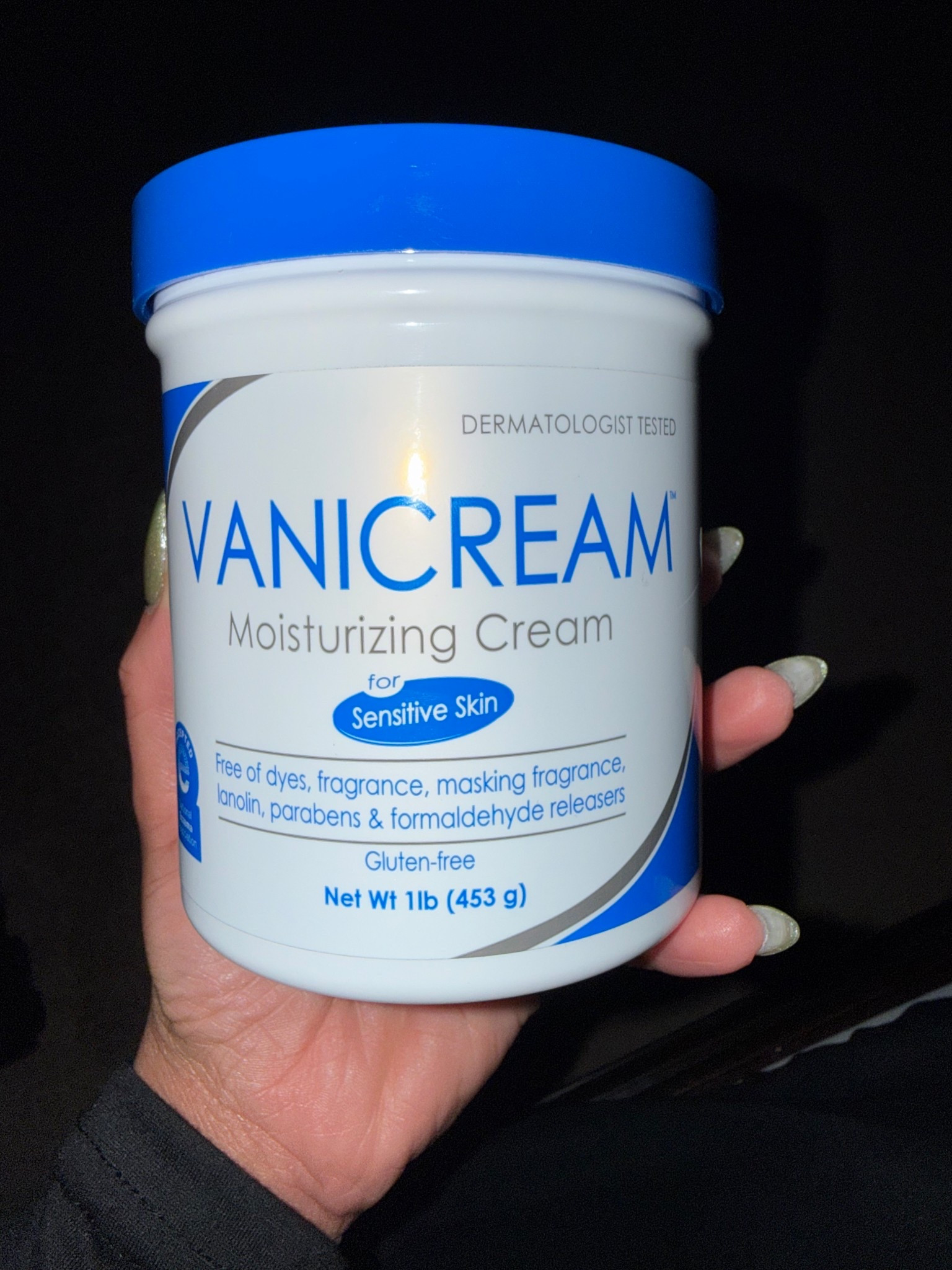 My new best friend. Things are getting drier and unbearable, exacerbated by the crisp weather and Accutane therapy. Cheers to the start of the 2nd month. #dryskin #moisturizer #vanicream #accutanetherapy 

#LTKvlog #LTKselfcare #LTKBeauty