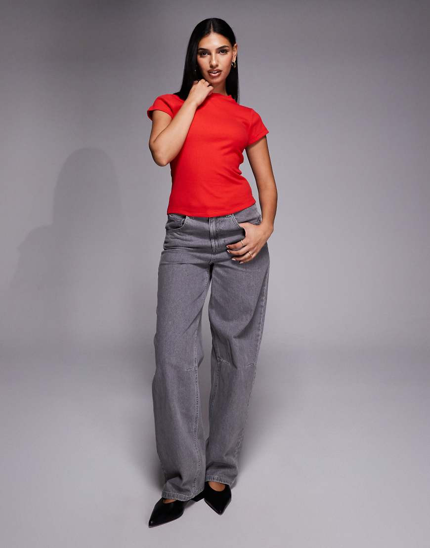 River Island – Figurbetontes T-Shirt mit Rippenstruktur in Rot | ASOS (Global)